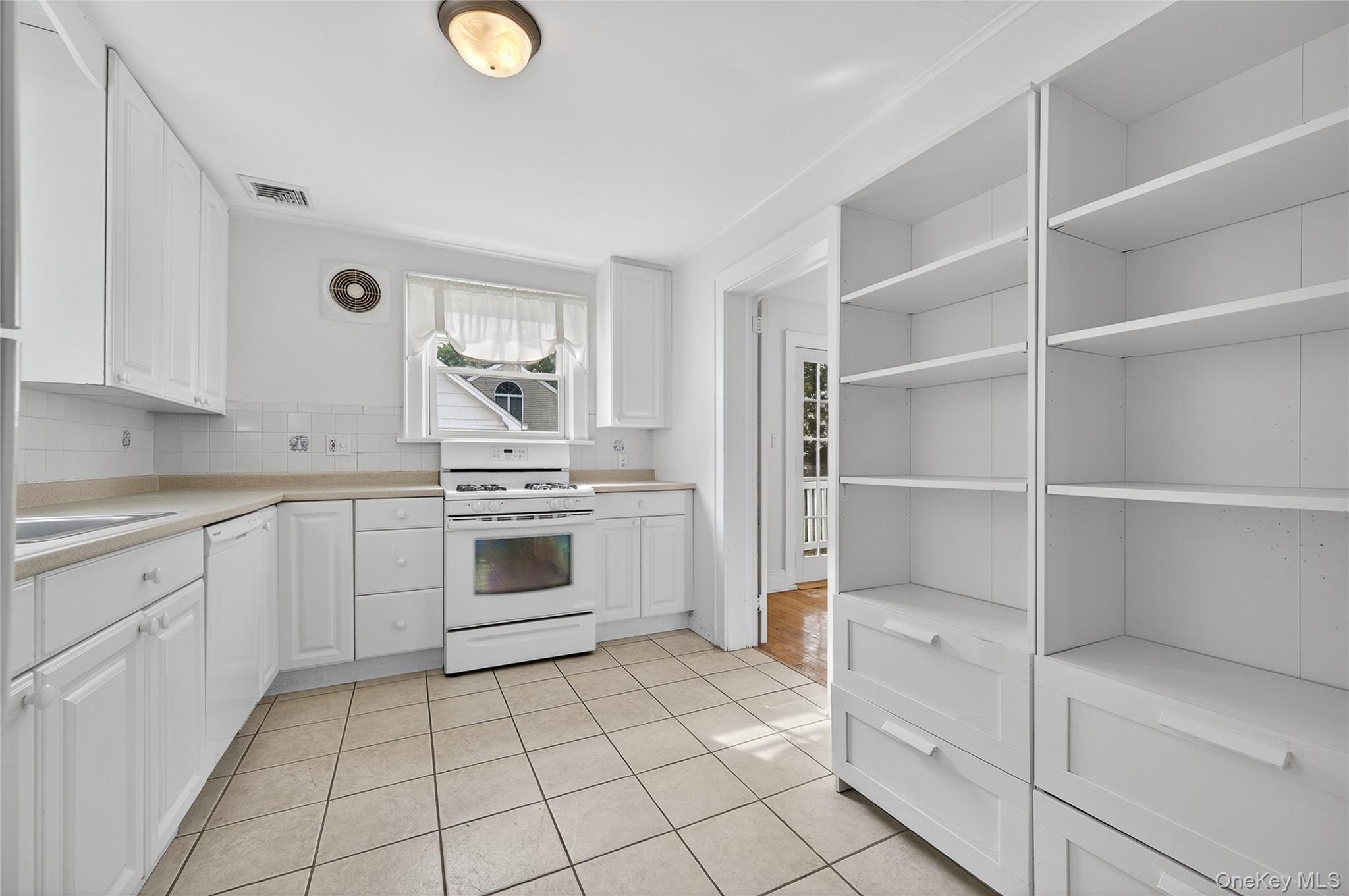 70 Highland Avenue, Port Washington, NY 11050