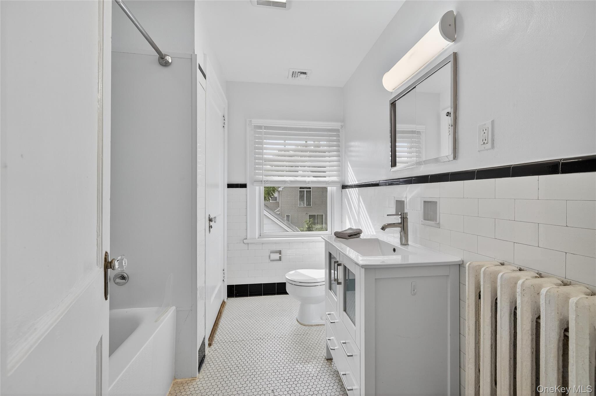 70 Highland Avenue, Port Washington, NY 11050