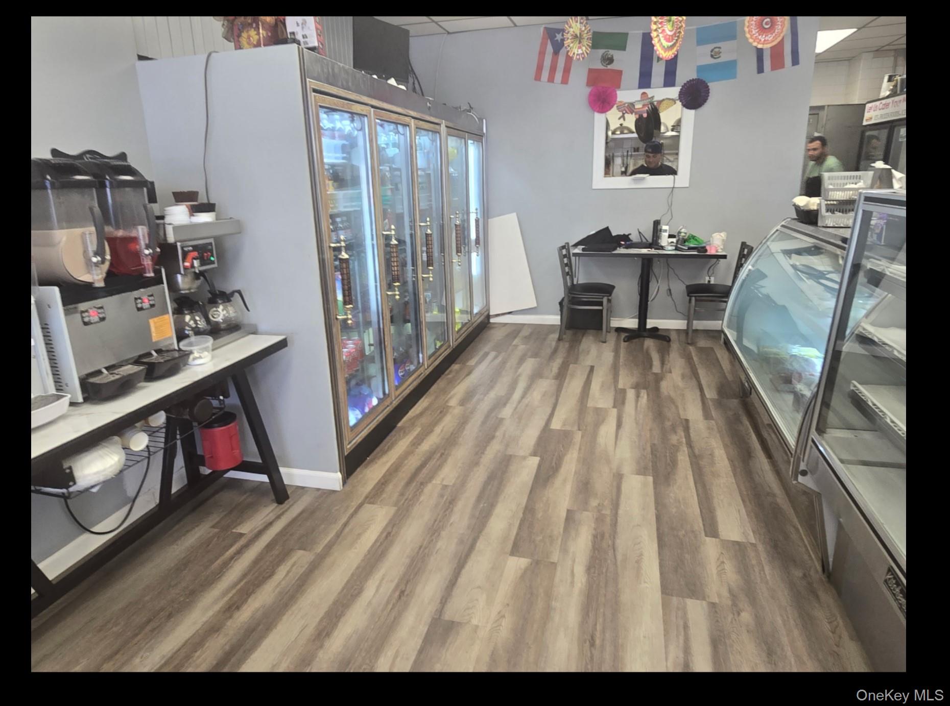 1 W Village Green, Hicksville, NY 11801