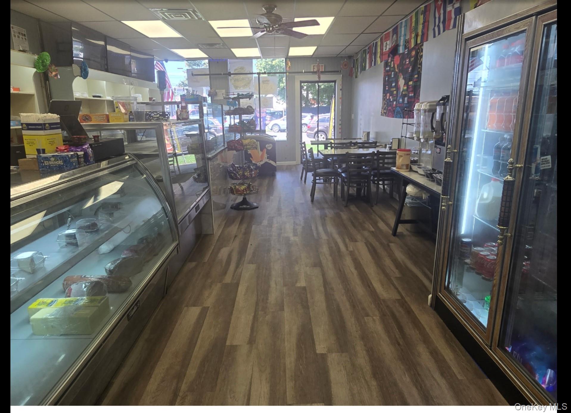 1 W Village Green, Hicksville, NY 11801