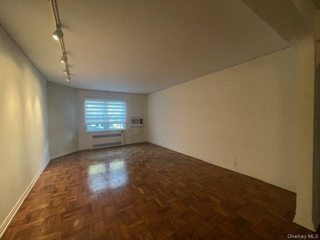 1361 Broadway # B-26, Hewlett, NY 11557