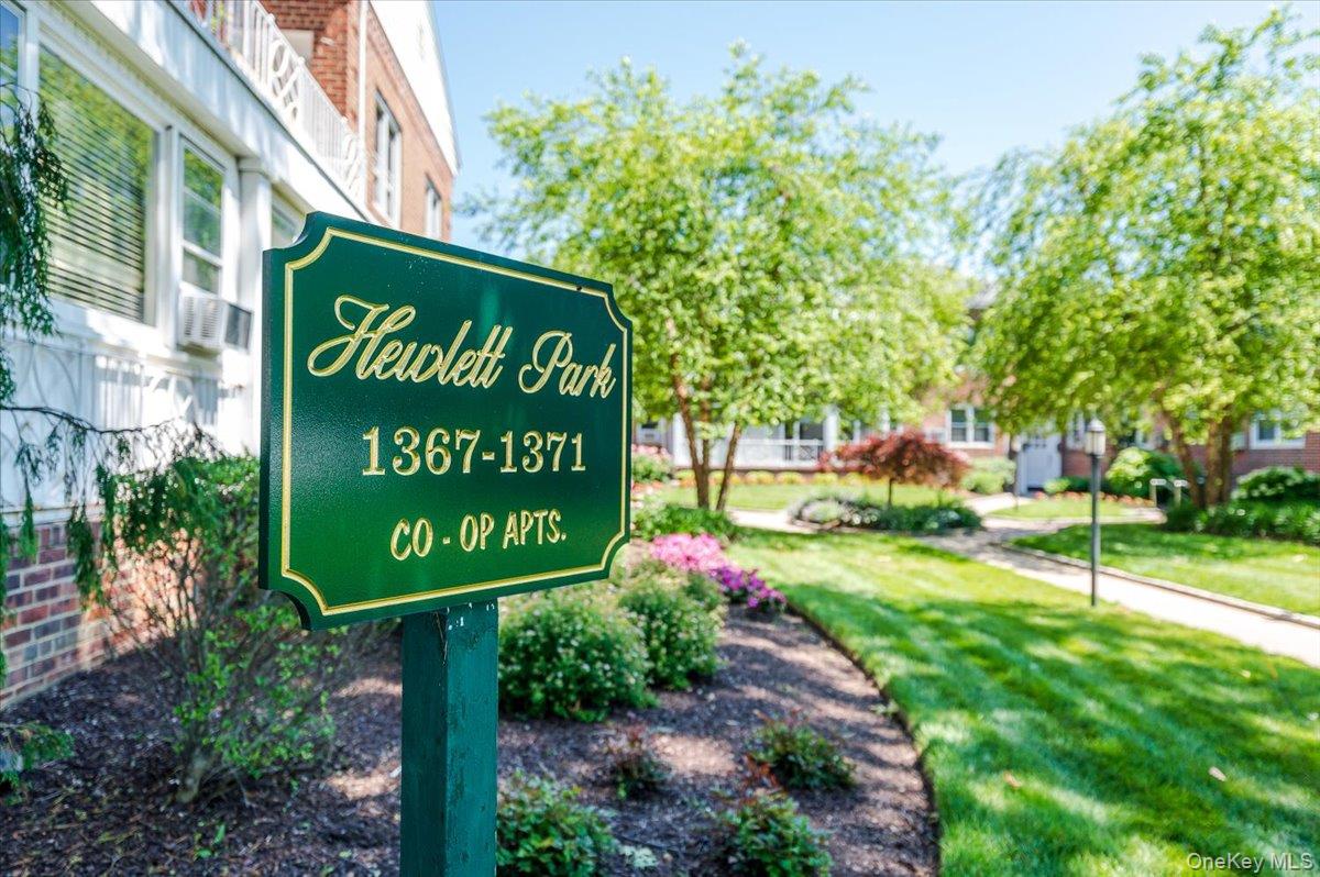 1361 Broadway # B-26, Hewlett, NY 11557