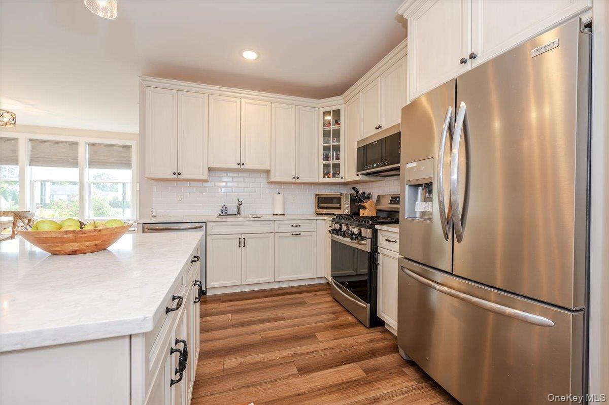 206 White Rose Lane # 206, East Meadow, NY 11554