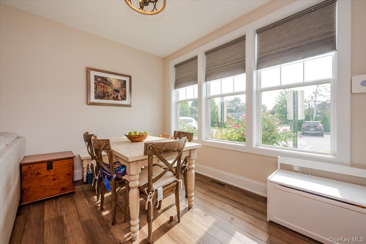 206 White Rose Lane # 206, East Meadow, NY 11554