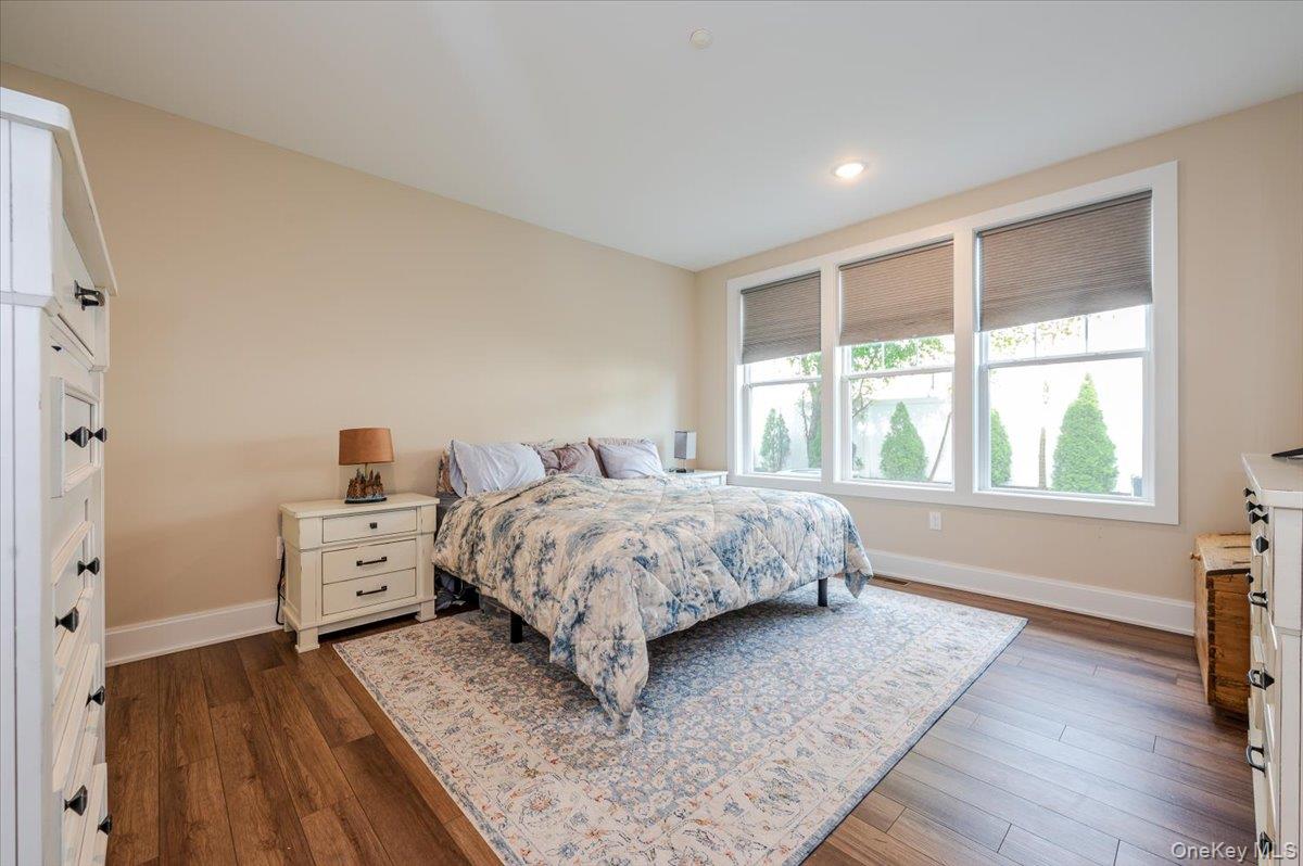 206 White Rose Lane # 206, East Meadow, NY 11554