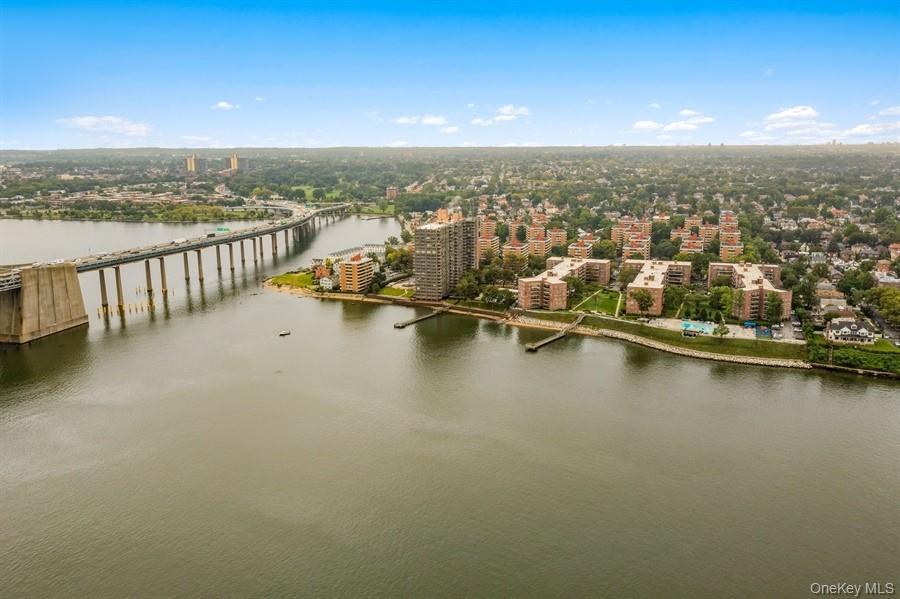 166-25 Powells Cove Boulevard # 3F, Beechhurst, NY 11357