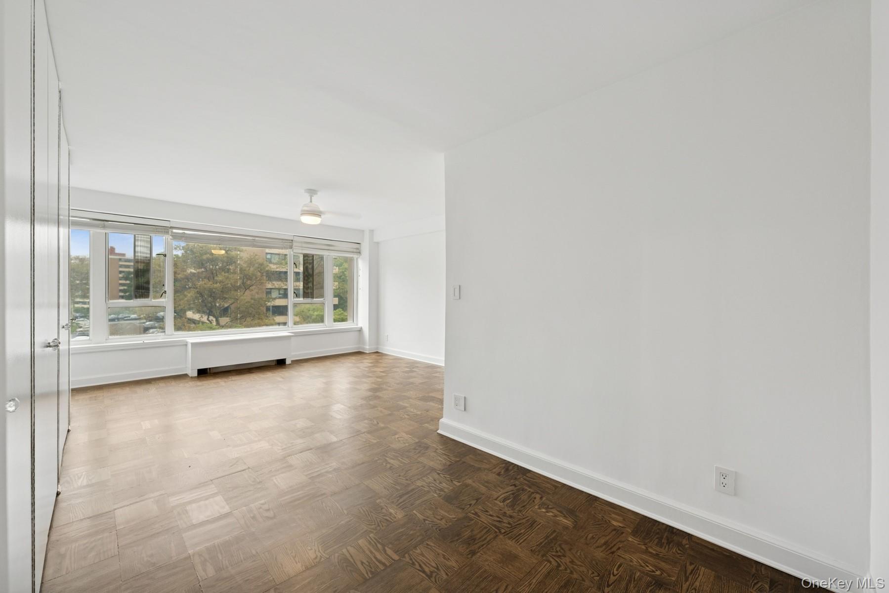 166-25 Powells Cove Boulevard # 3F, Beechhurst, NY 11357