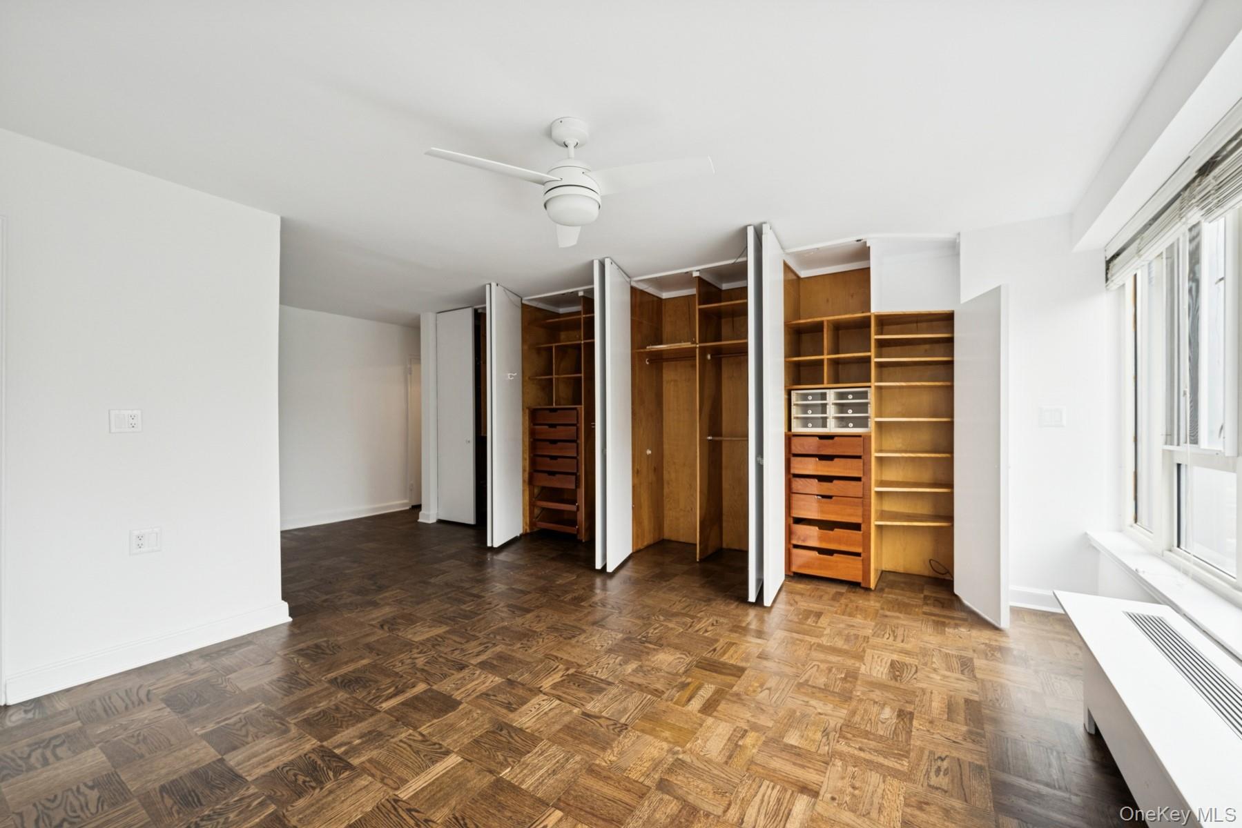 166-25 Powells Cove Boulevard # 3F, Beechhurst, NY 11357