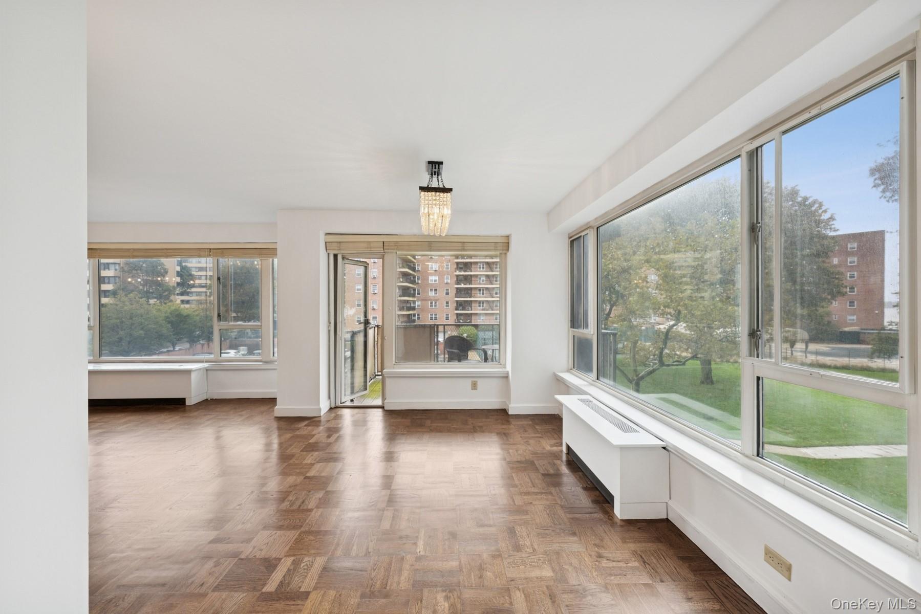 166-25 Powells Cove Boulevard # 3F, Beechhurst, NY 11357