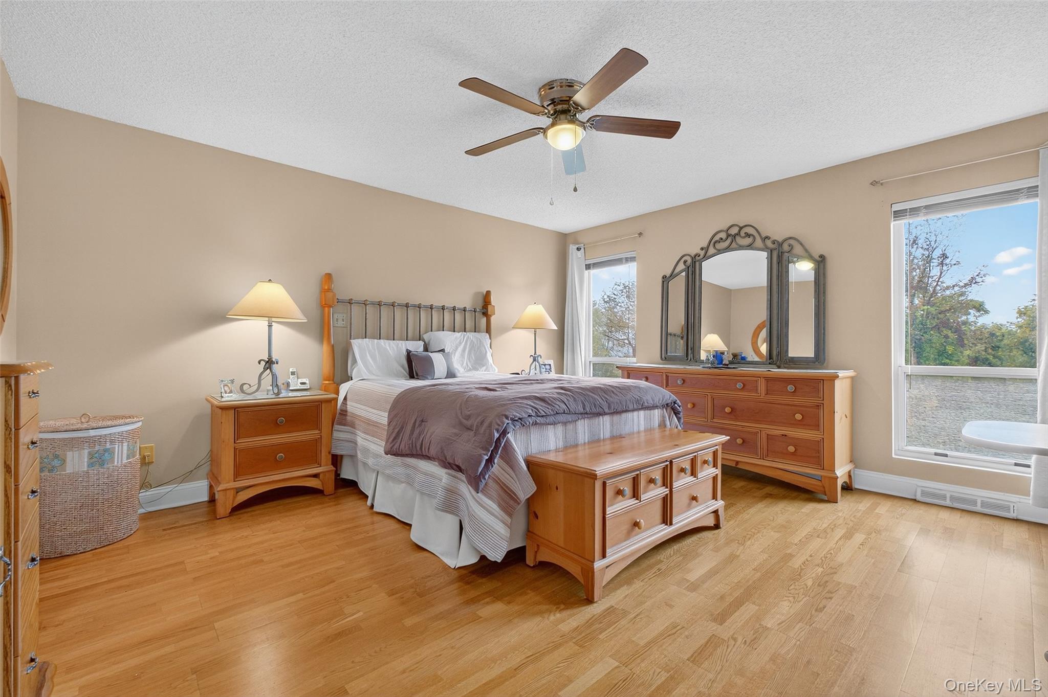 803 Woodsbrook Drive, Mahopac, NY 10541