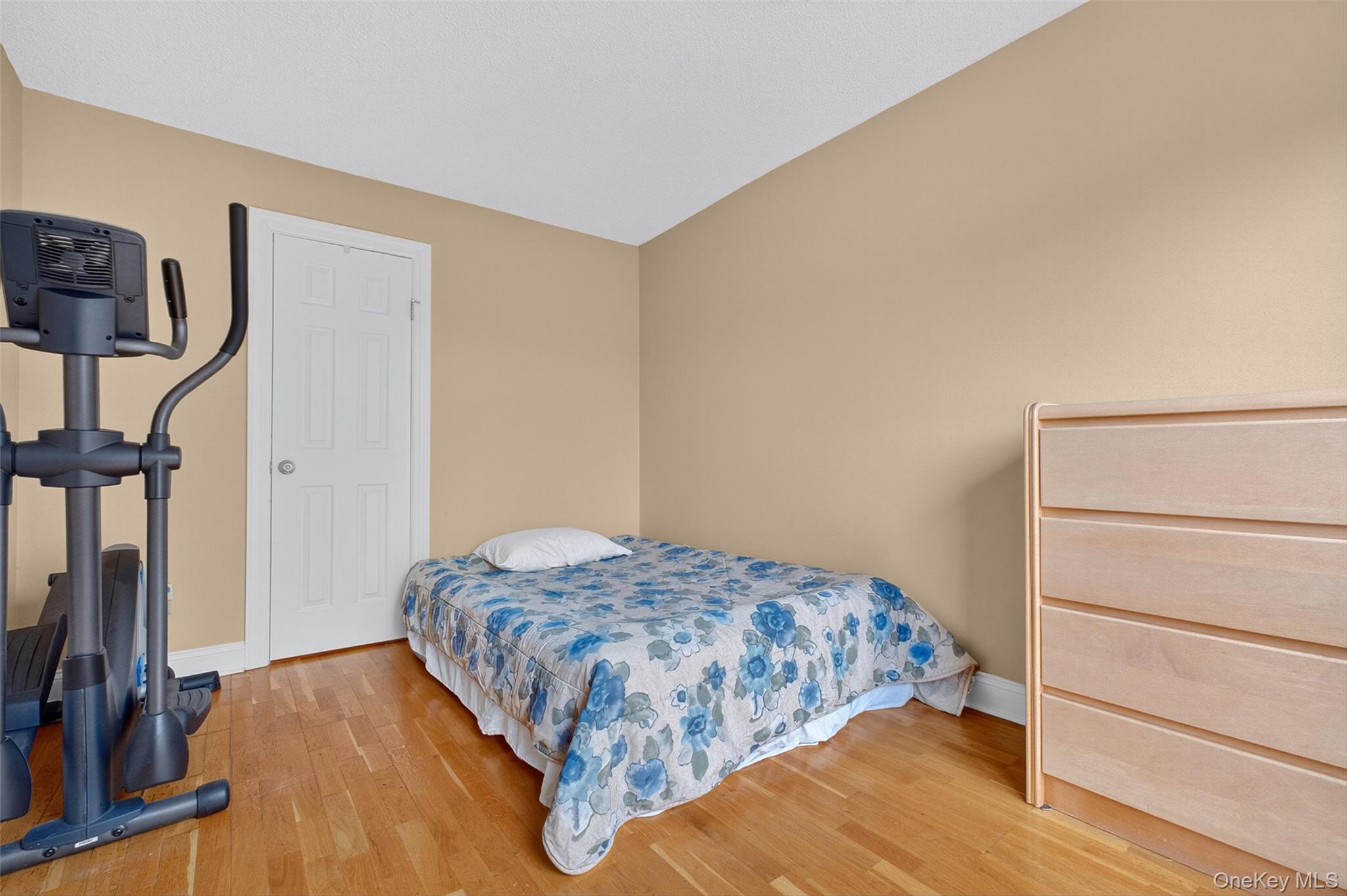 803 Woodsbrook Drive, Mahopac, NY 10541