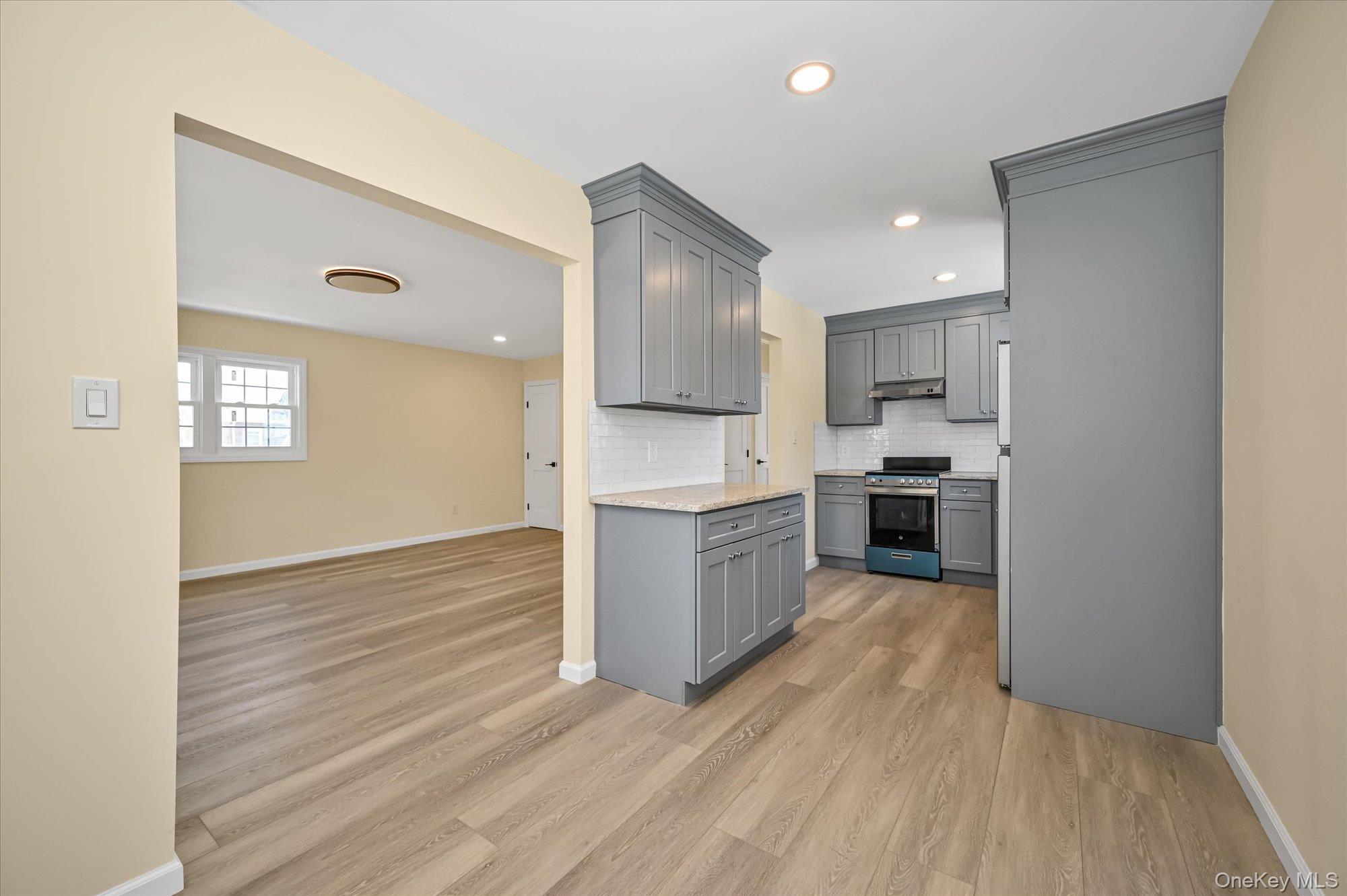 95-26 243rd Street # 2nd Floor, Floral Park, NY 11001