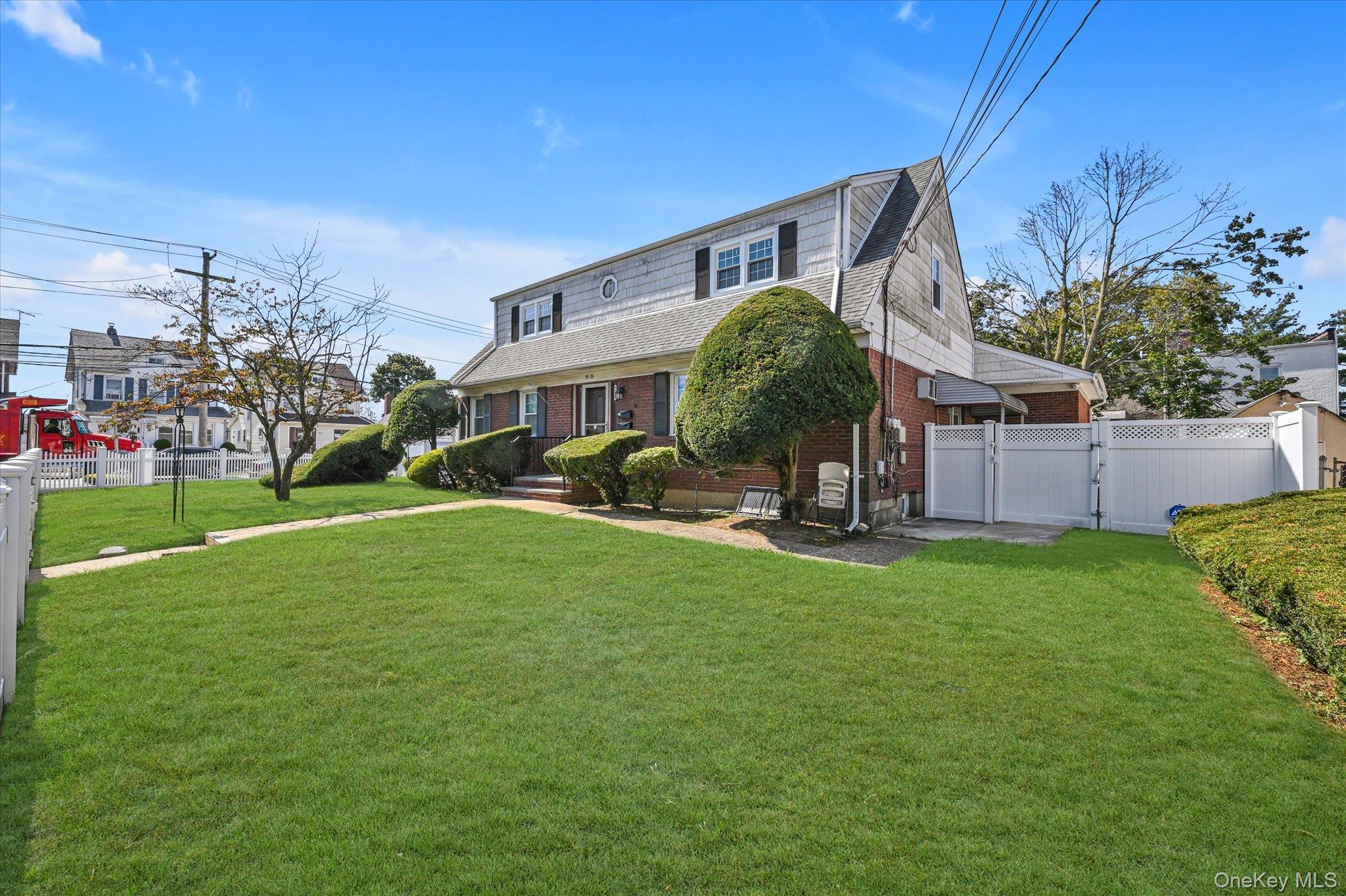 95-26 243rd Street # 2nd Floor, Floral Park, NY 11001