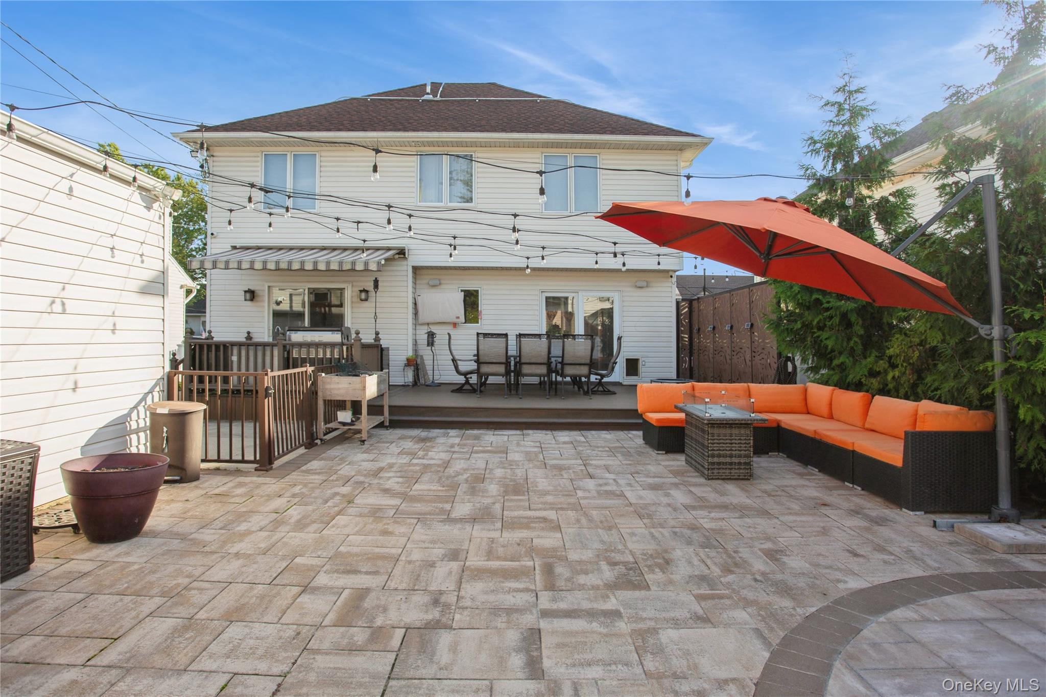 24 Yarmouth Road, East Rockaway, NY 11518