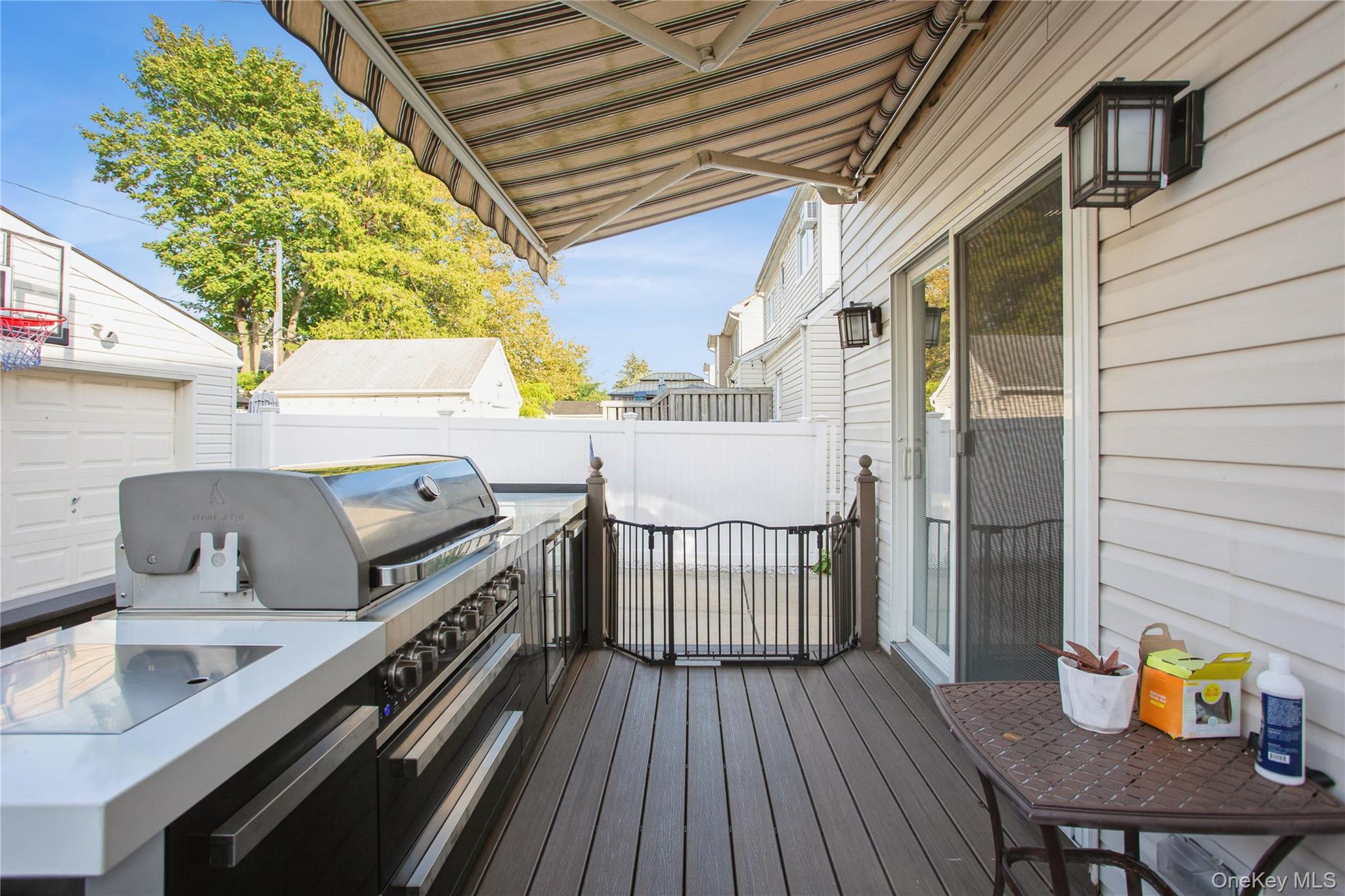 24 Yarmouth Road, East Rockaway, NY 11518