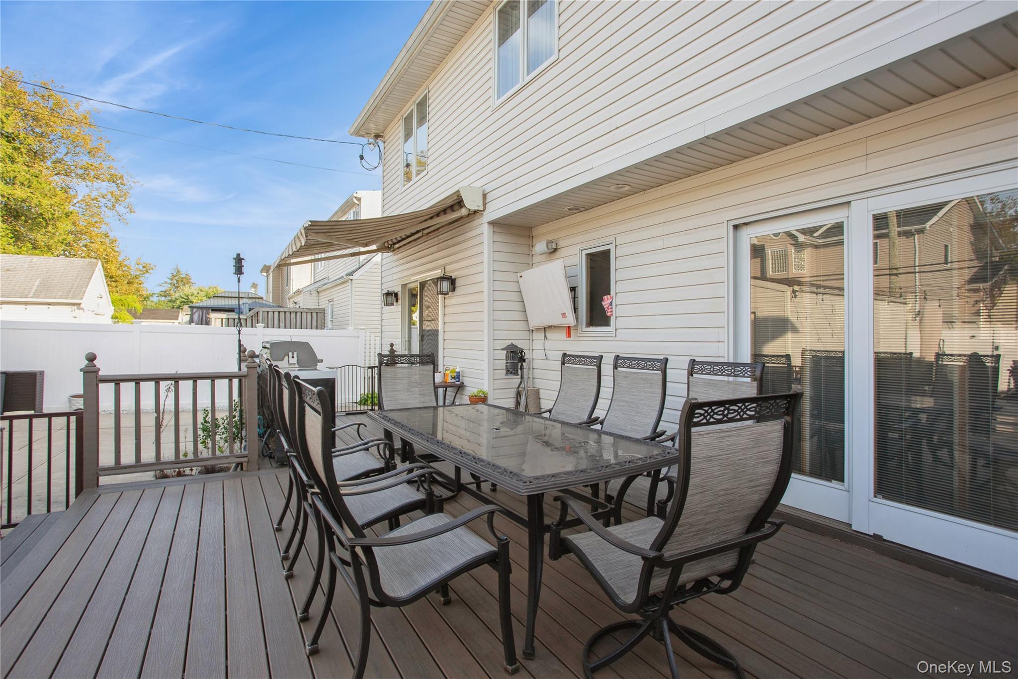 24 Yarmouth Road, East Rockaway, NY 11518