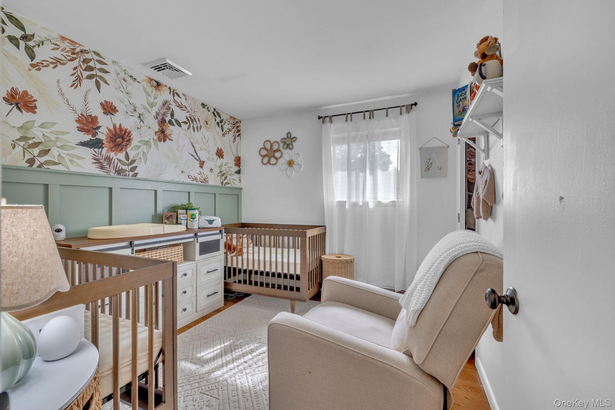 25 Wayne Drive, Middletown, NY 10940