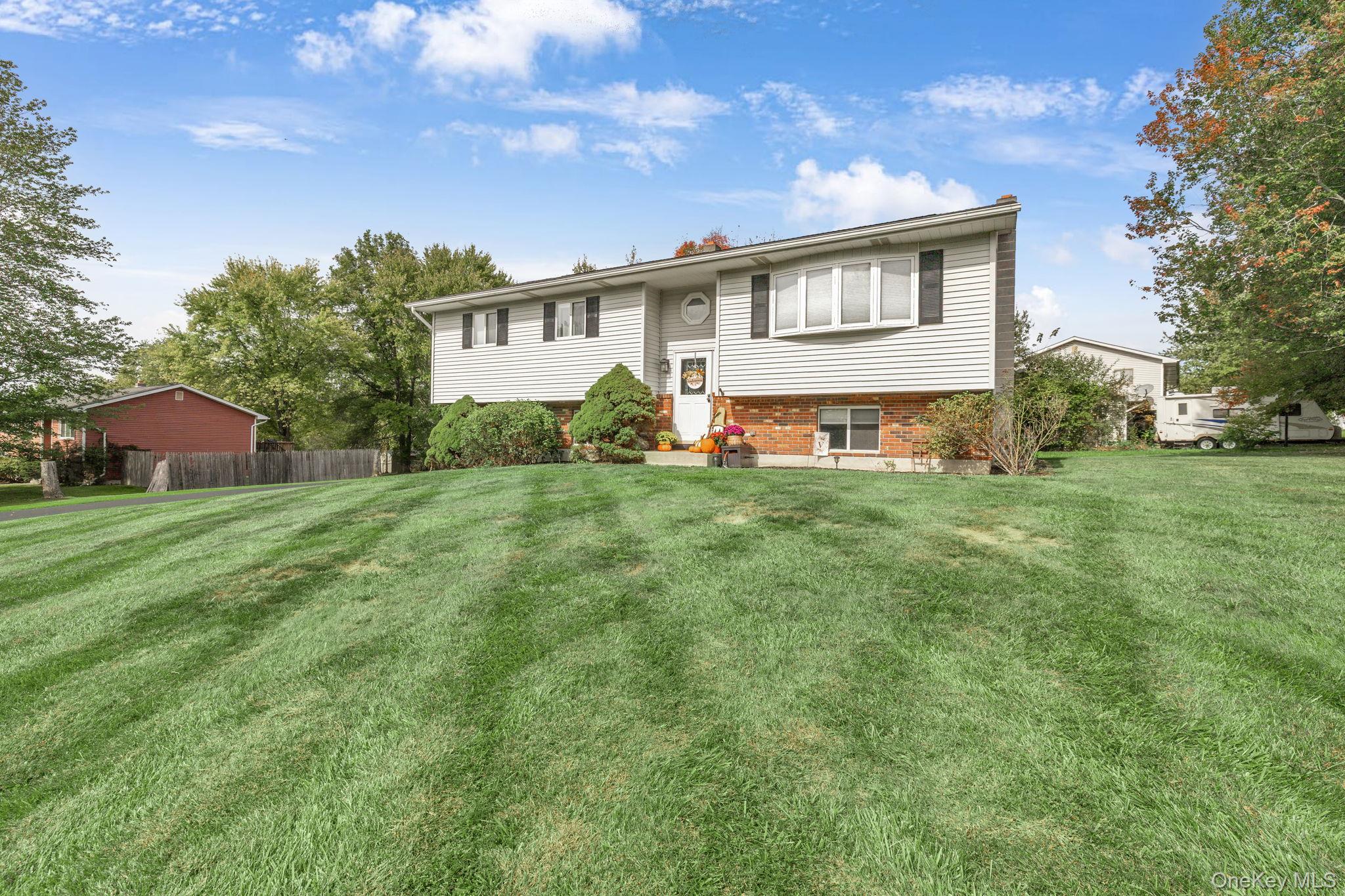 25 Wayne Drive, Middletown, NY 10940