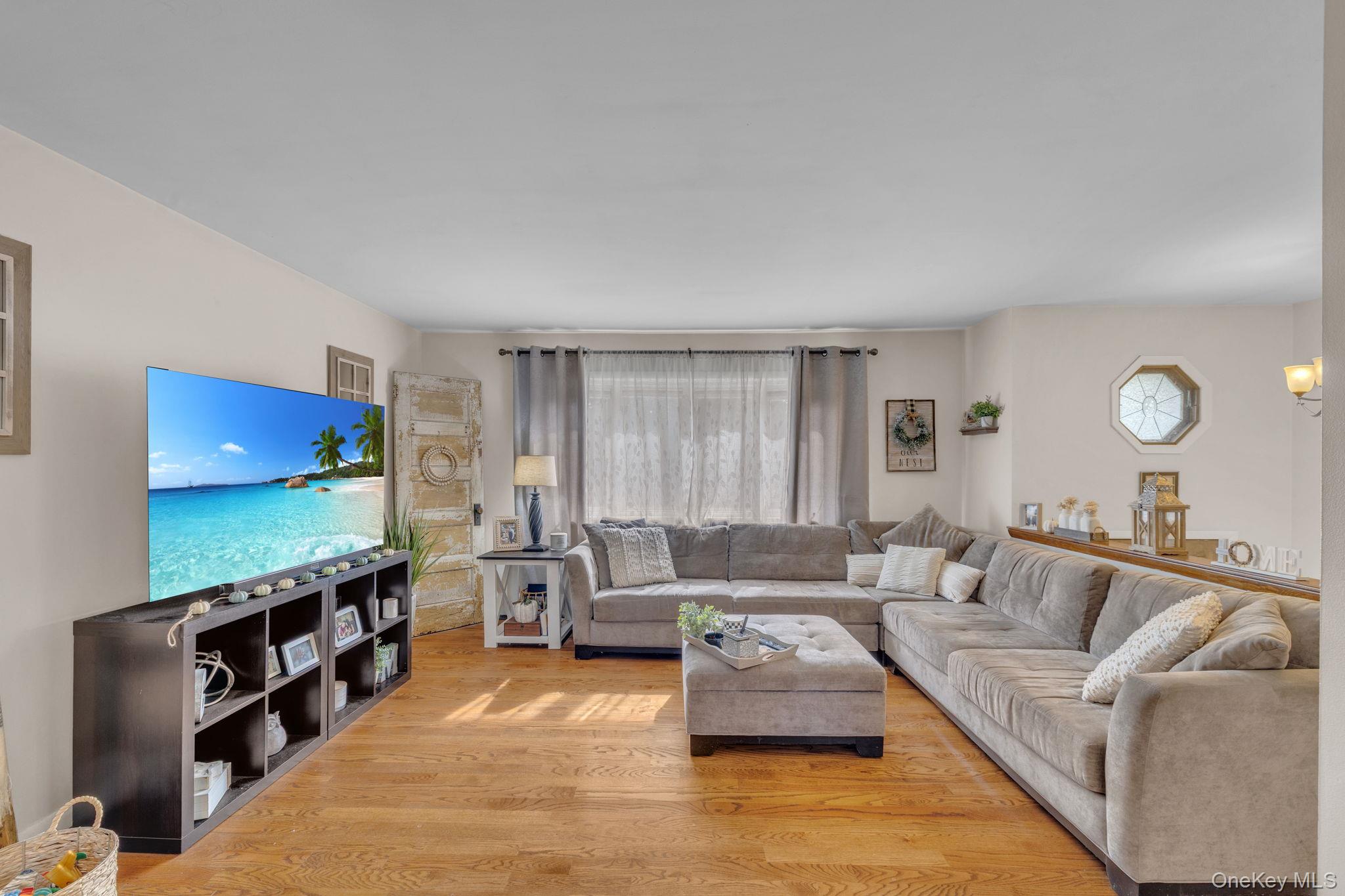 25 Wayne Drive, Middletown, NY 10940