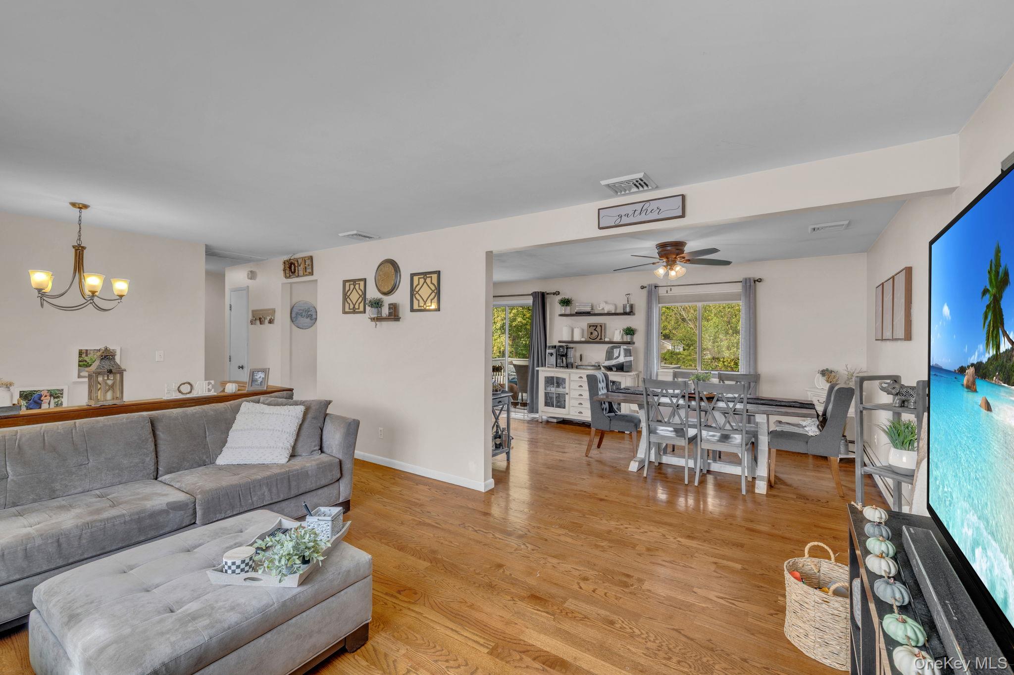 25 Wayne Drive, Middletown, NY 10940