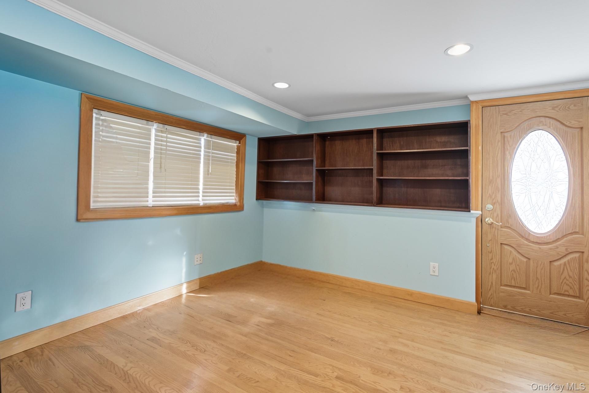 6 Martin Street, Massapequa, NY 11758