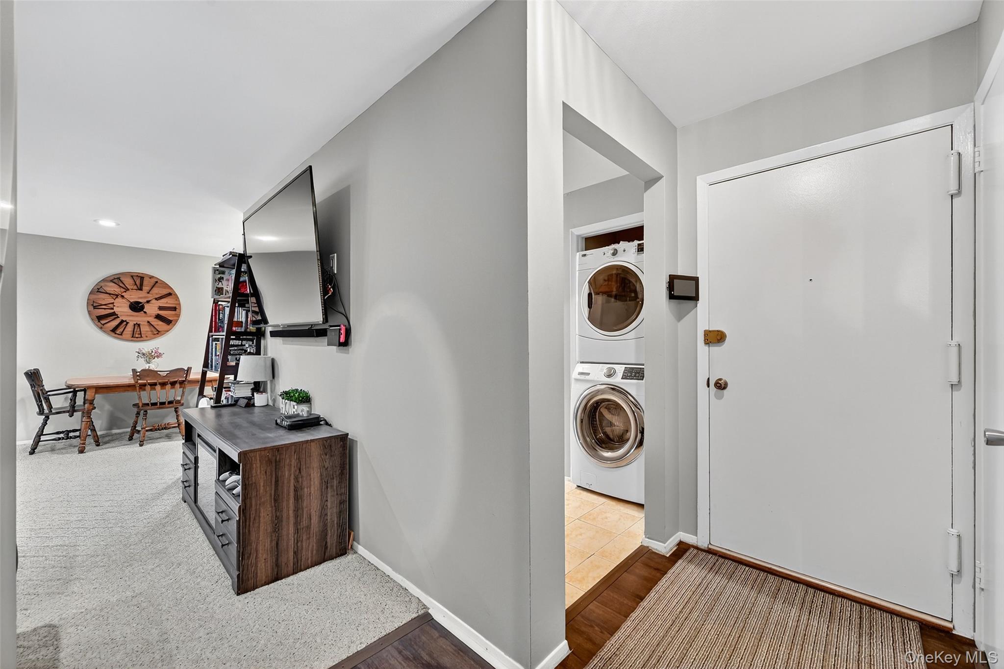 80 New Holland Village, Nanuet, NY 10954