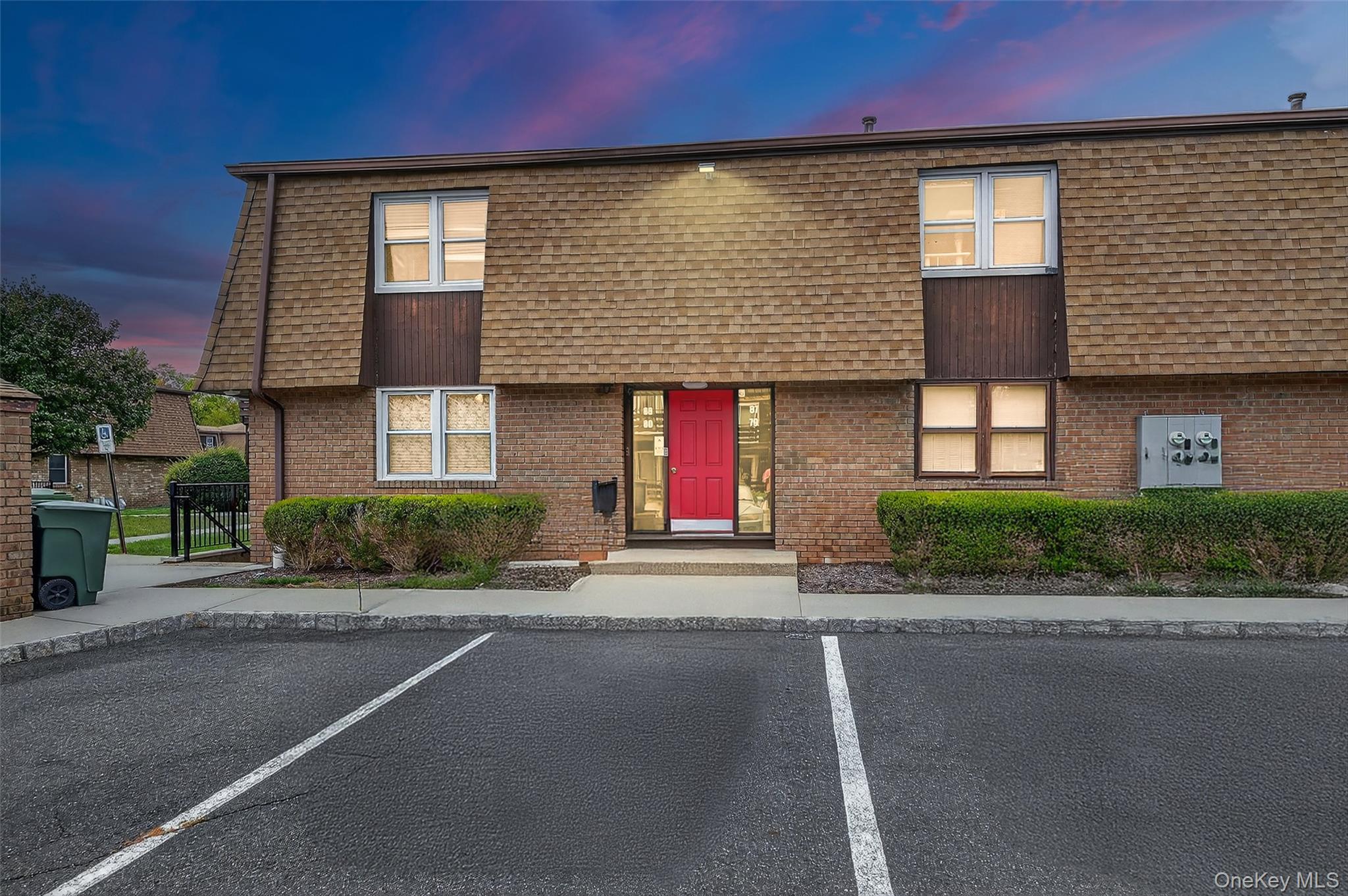 80 New Holland Village, Nanuet, NY 10954