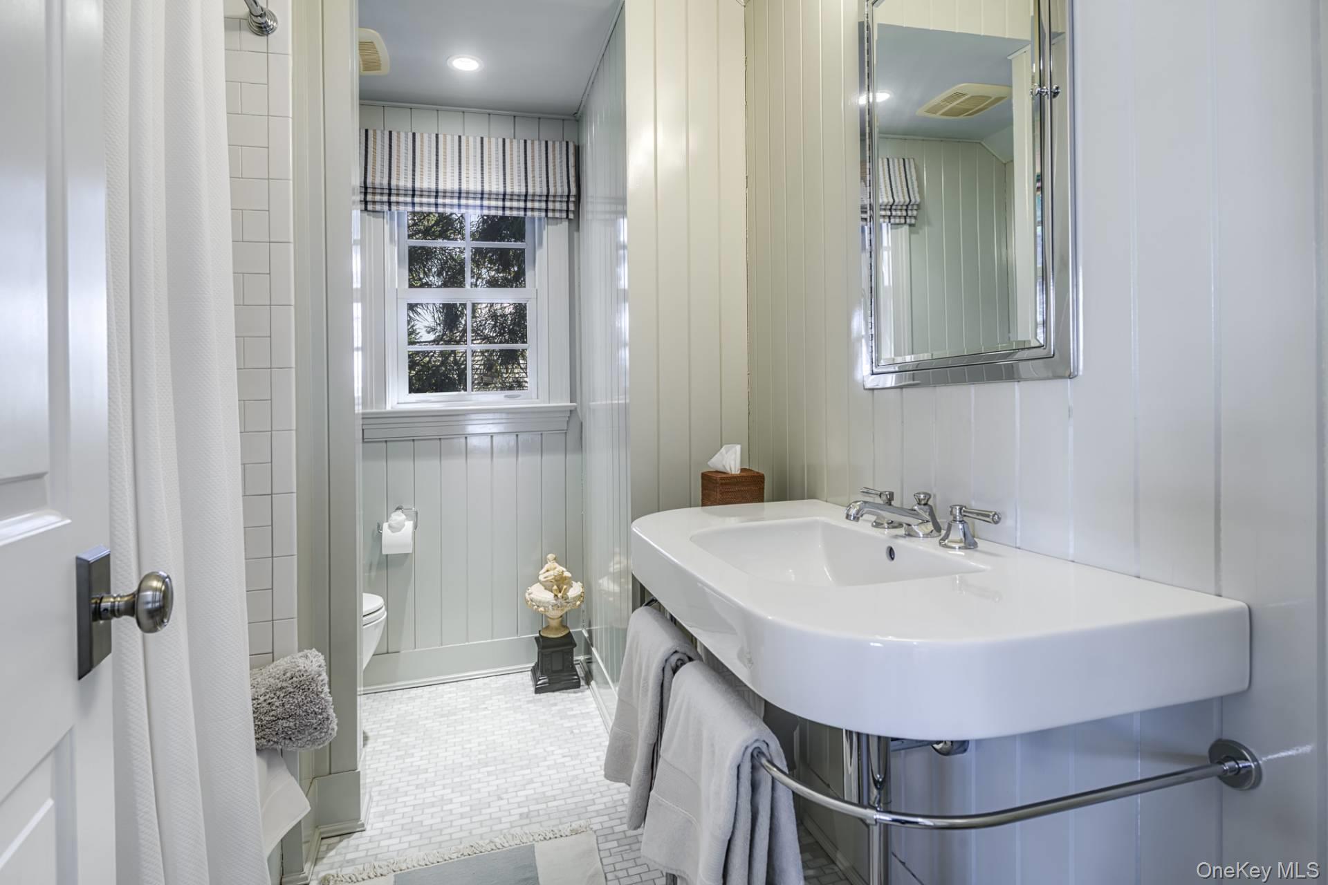 98 Lewis Street, Southampton, NY 11968