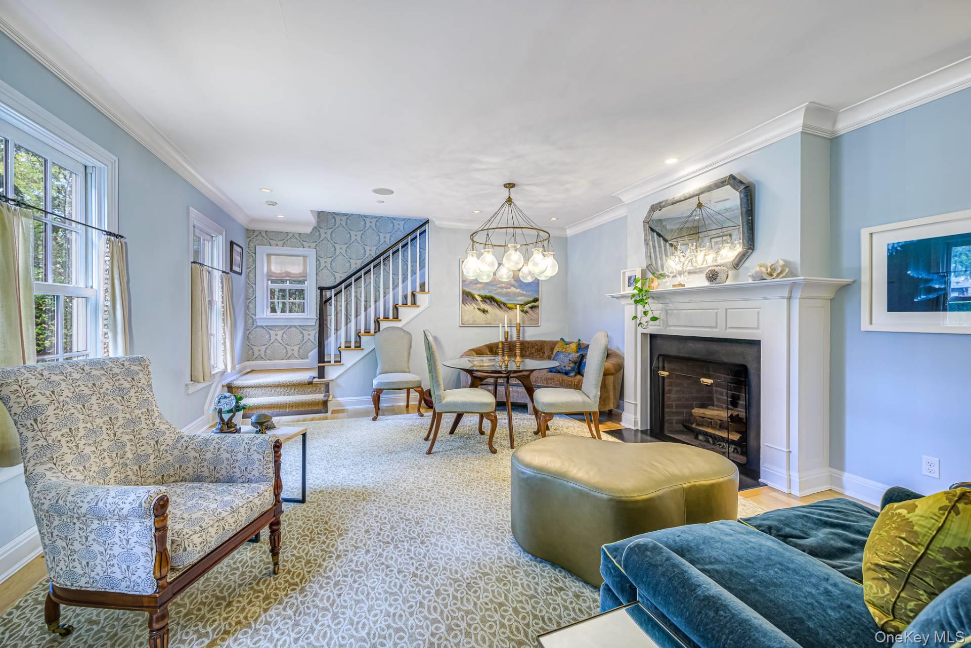 98 Lewis Street, Southampton, NY 11968