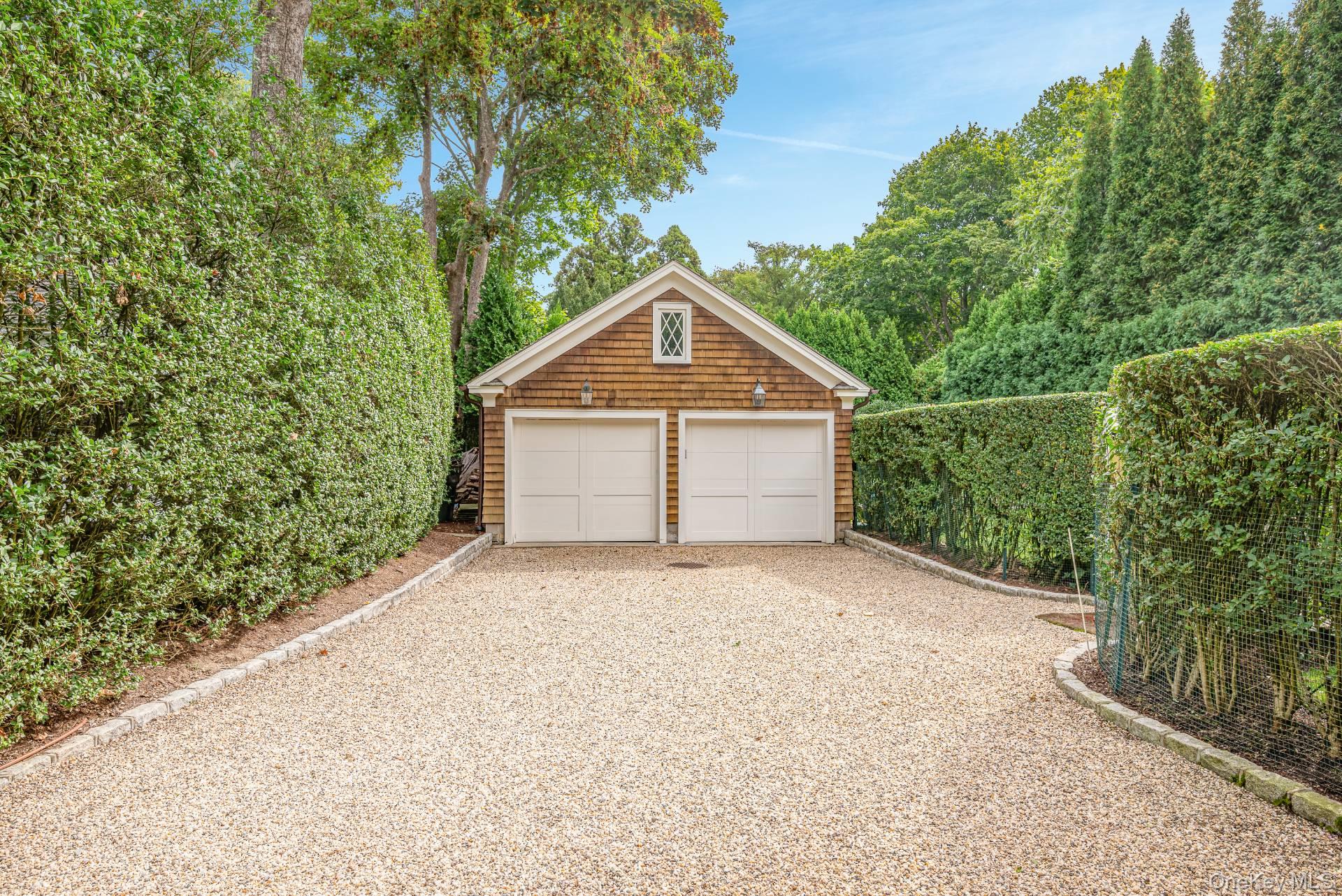 98 Lewis Street, Southampton, NY 11968