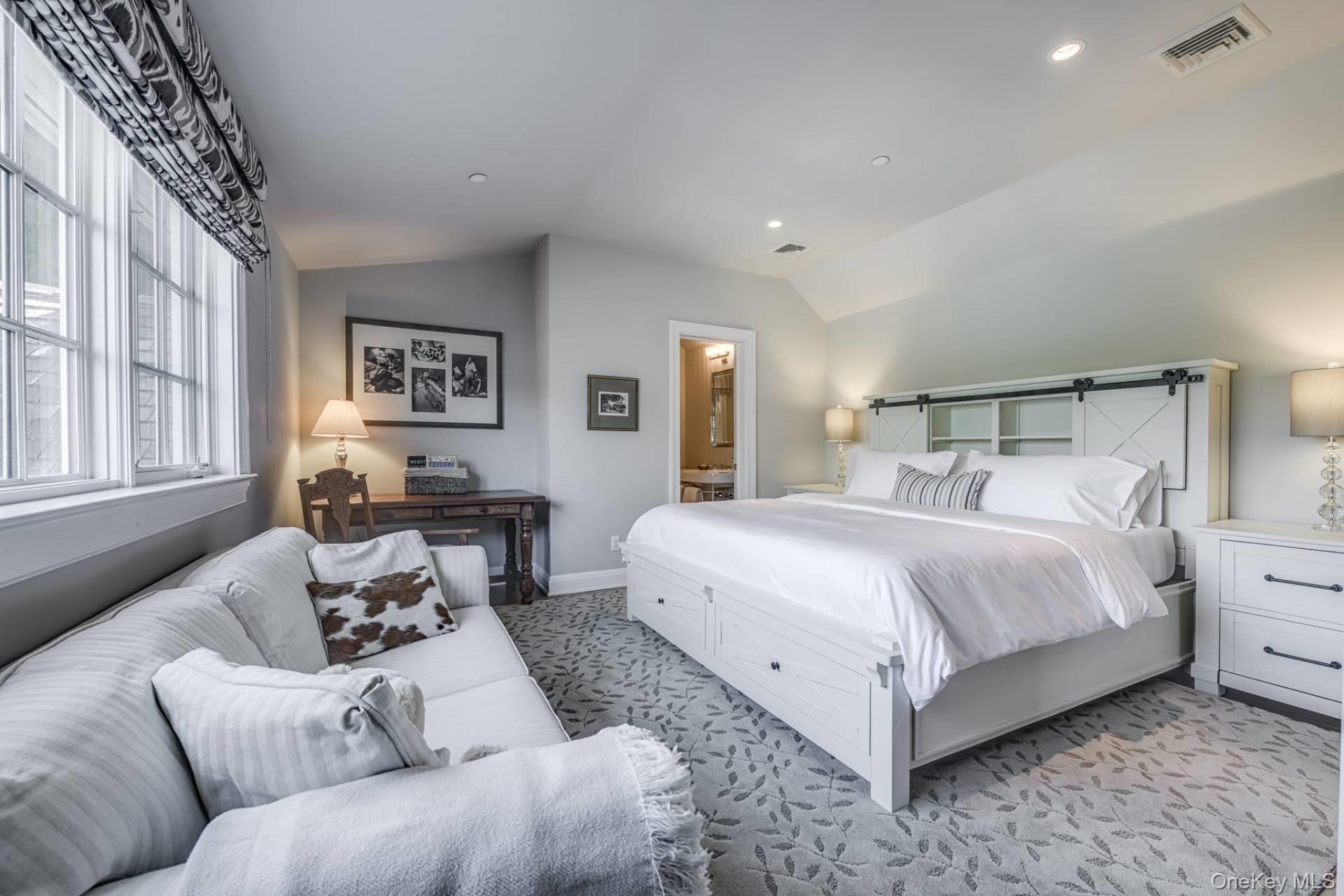 98 Lewis Street, Southampton, NY 11968