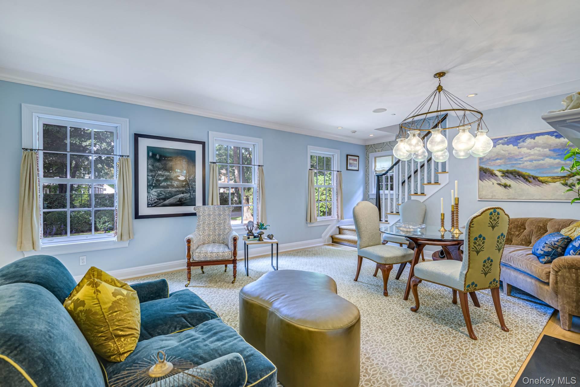 98 Lewis Street, Southampton, NY 11968