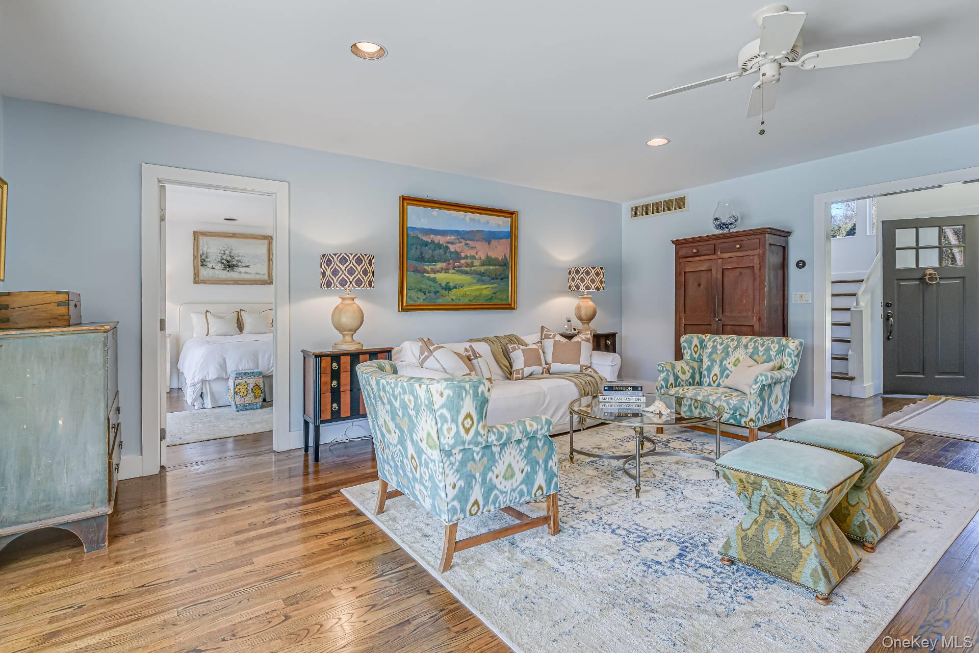 4 Blackwatch Court, Southampton, NY 11968