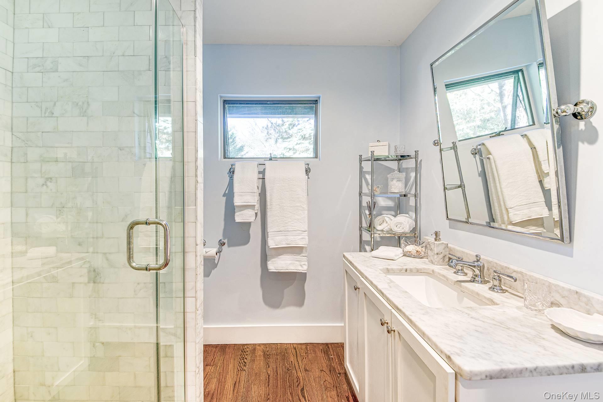 4 Blackwatch Court, Southampton, NY 11968