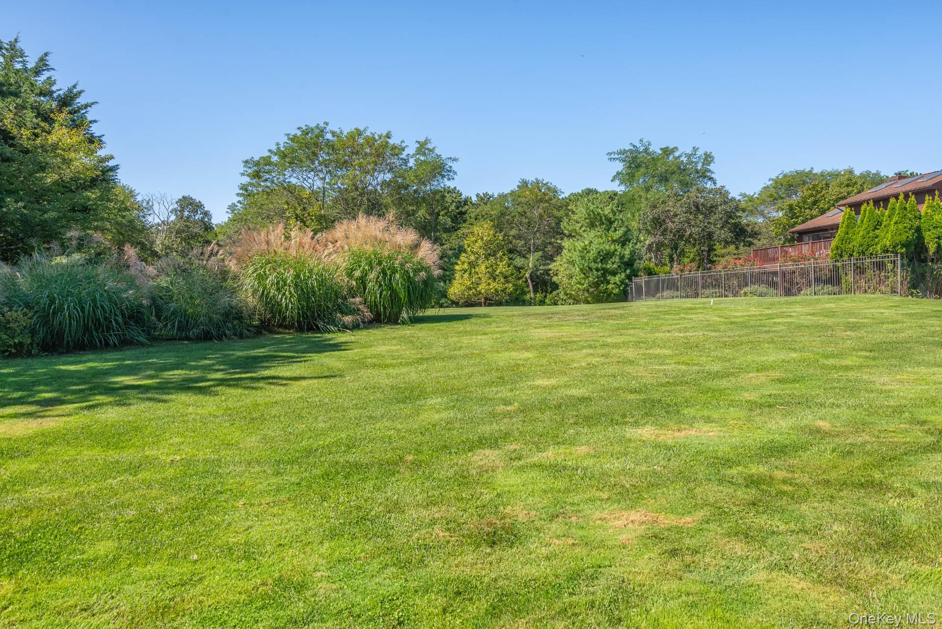 4 Blackwatch Court, Southampton, NY 11968