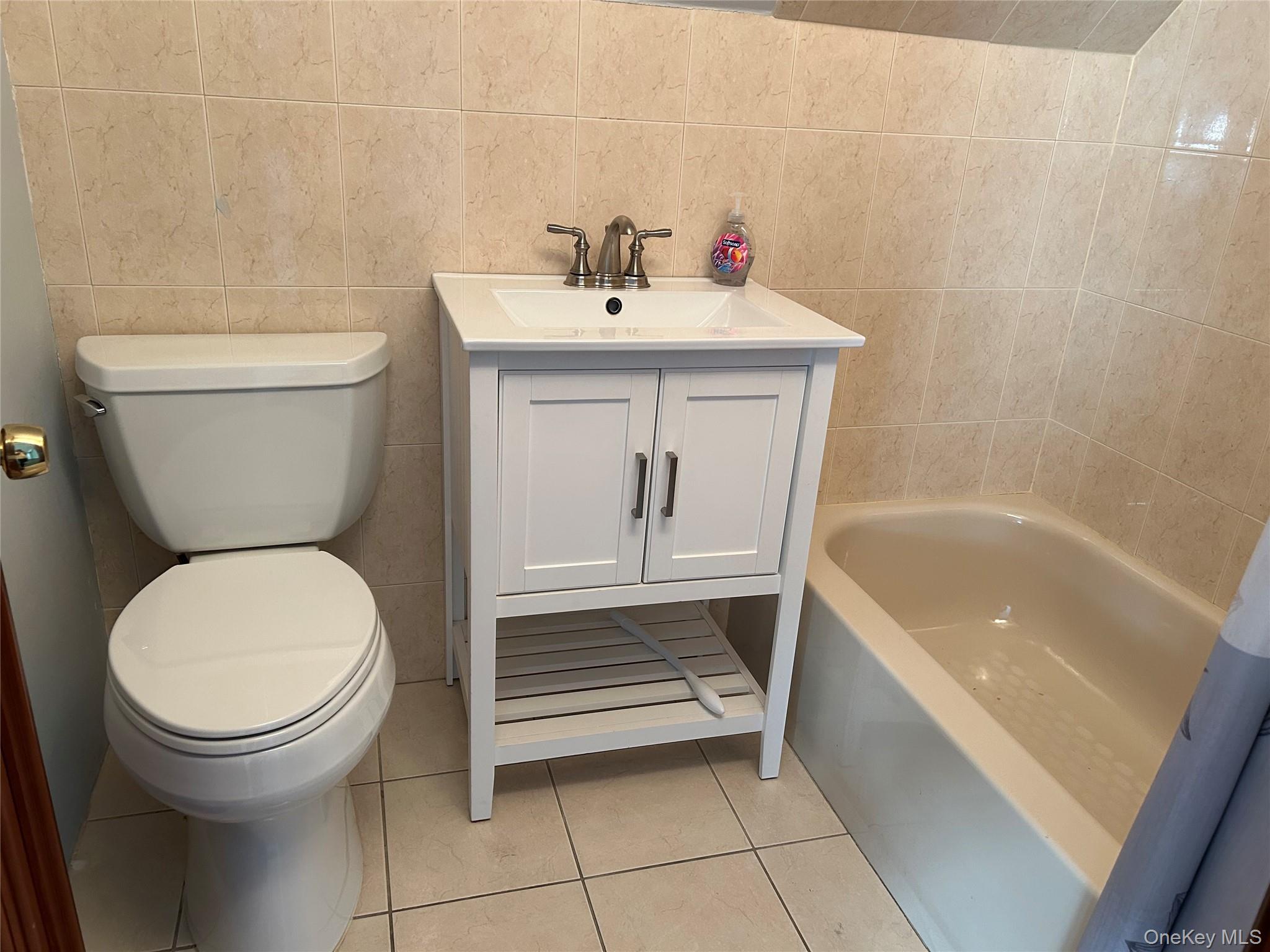 361 Union Boulevard, West Islip, NY 11795