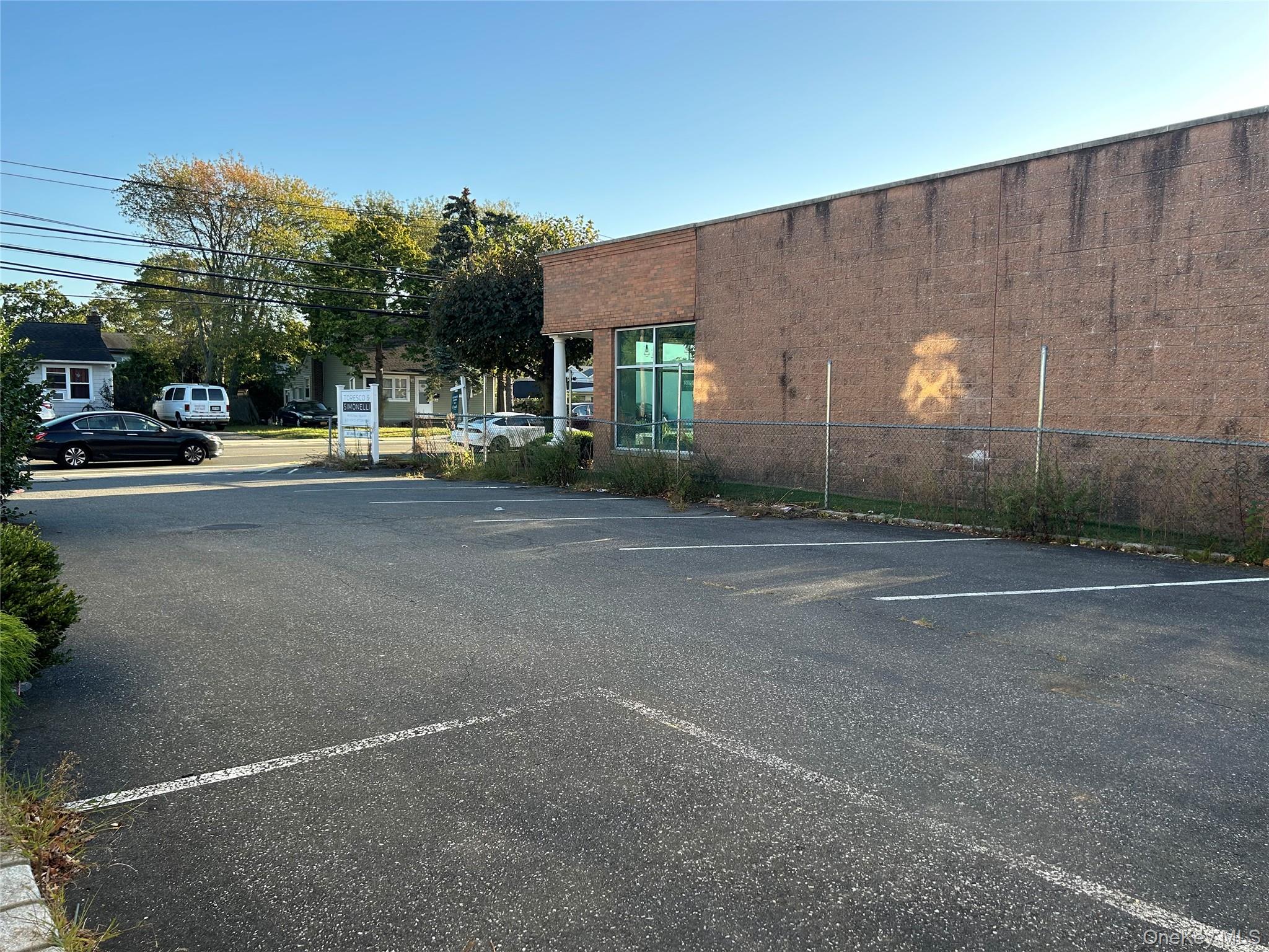 361 Union Boulevard, West Islip, NY 11795