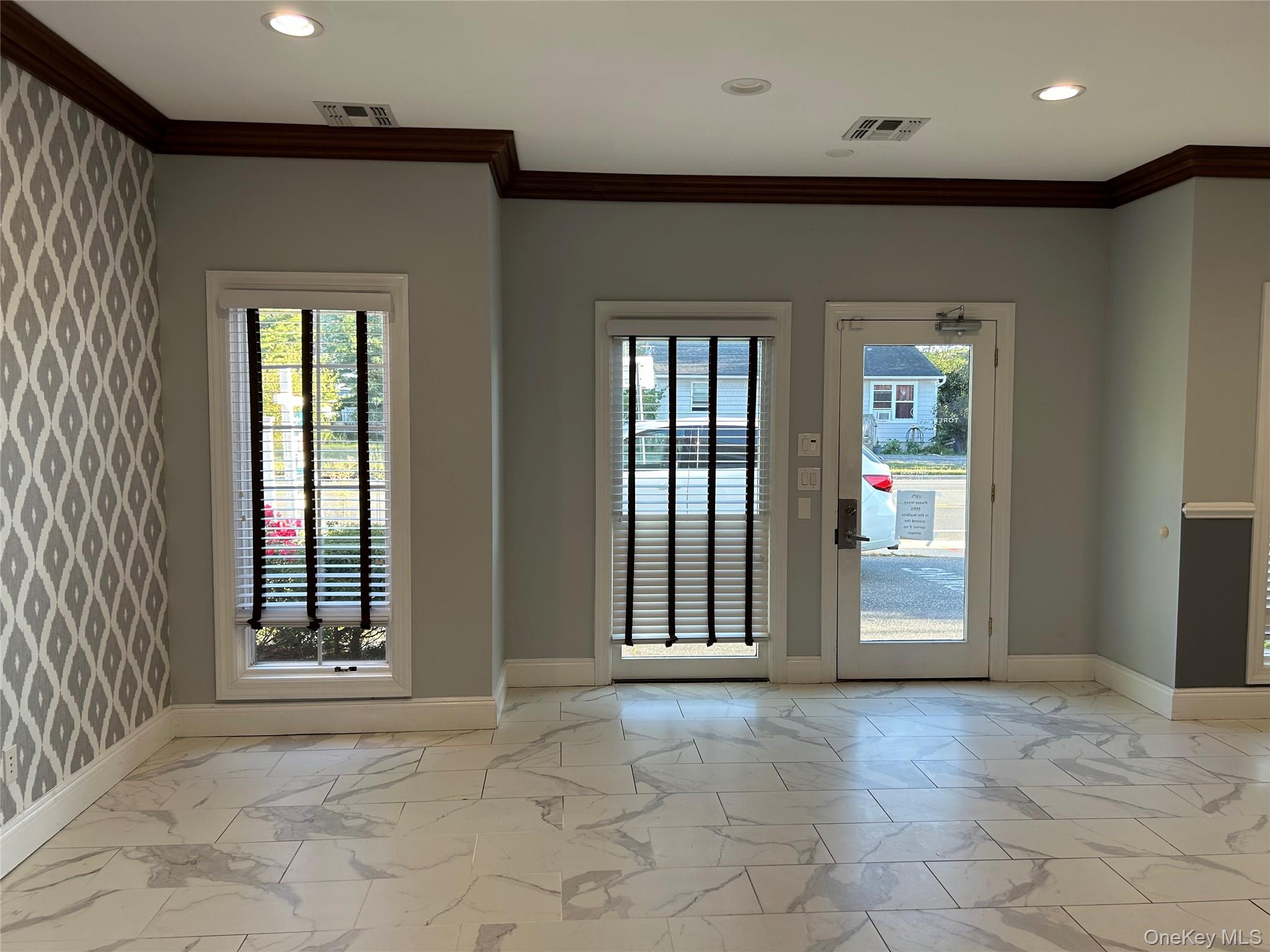 361 Union Boulevard, West Islip, NY 11795