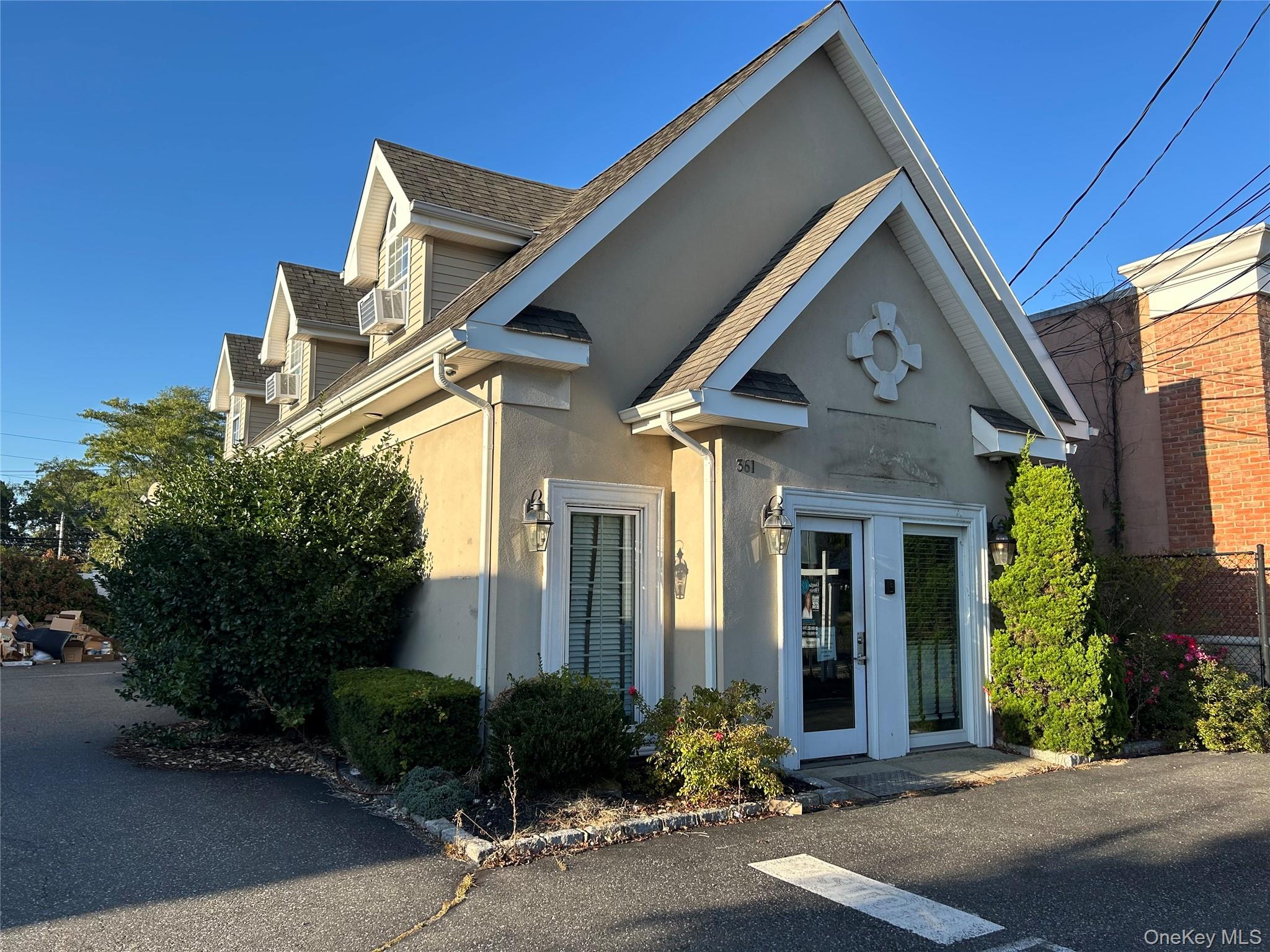 361 Union Boulevard, West Islip, NY 11795