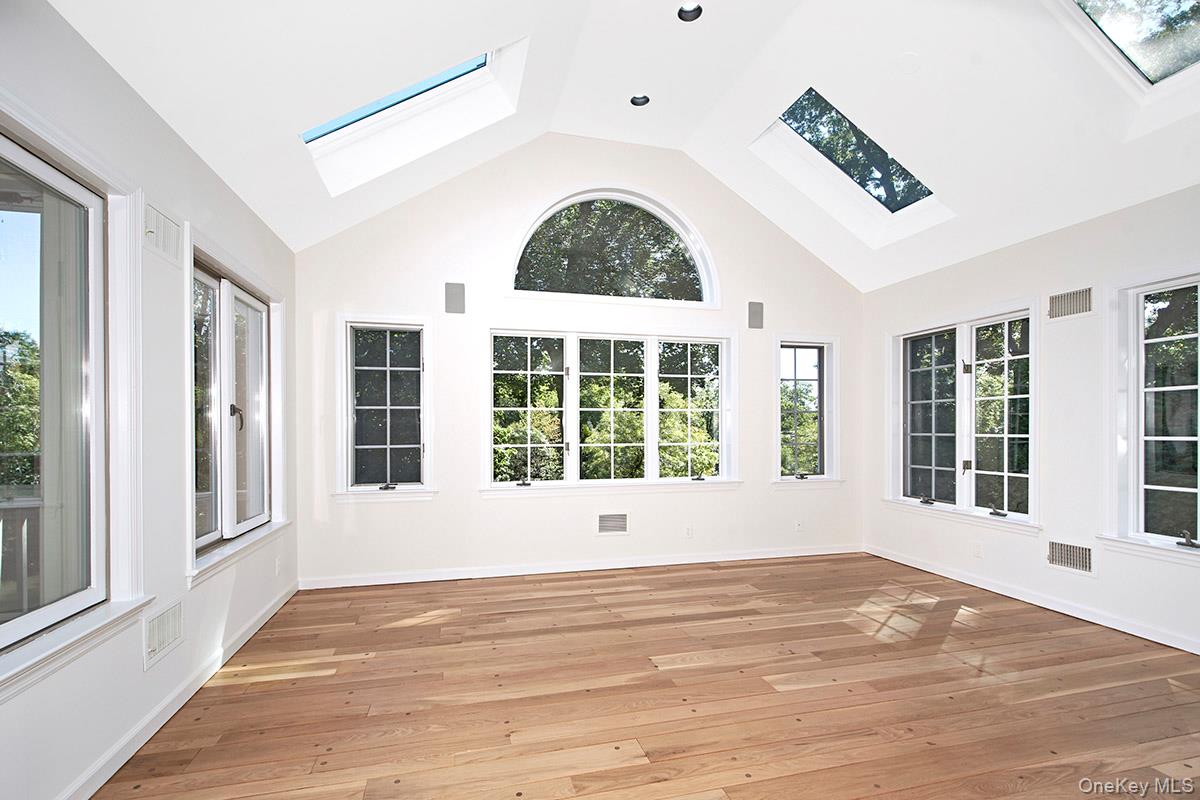 5 Stonycrest Road, Rye, NY 10580