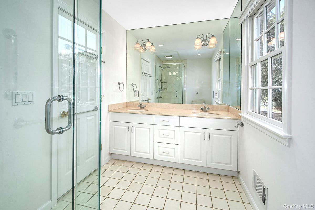 5 Stonycrest Road, Rye, NY 10580