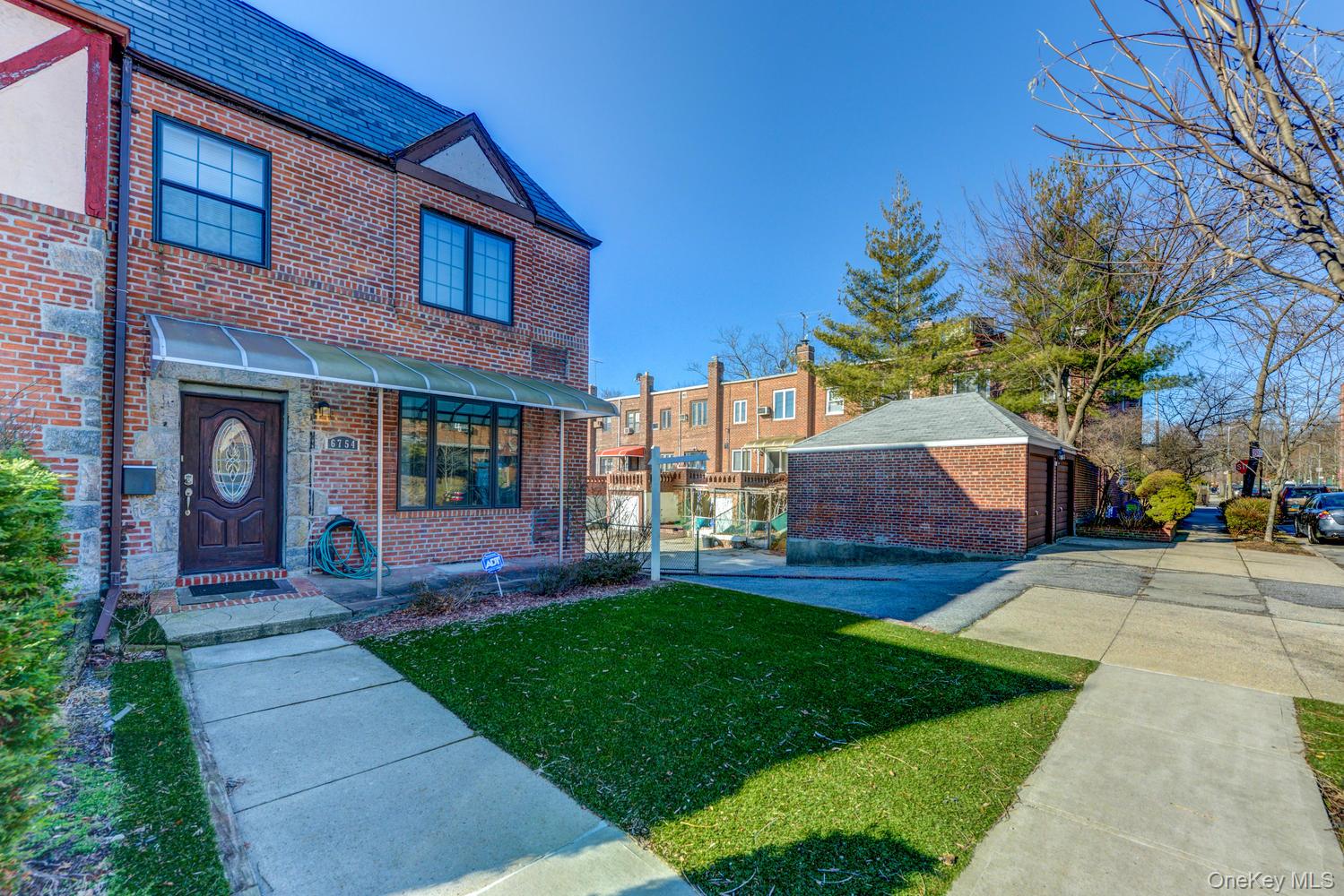 67-54 Groton Street, Forest Hills, NY 11375