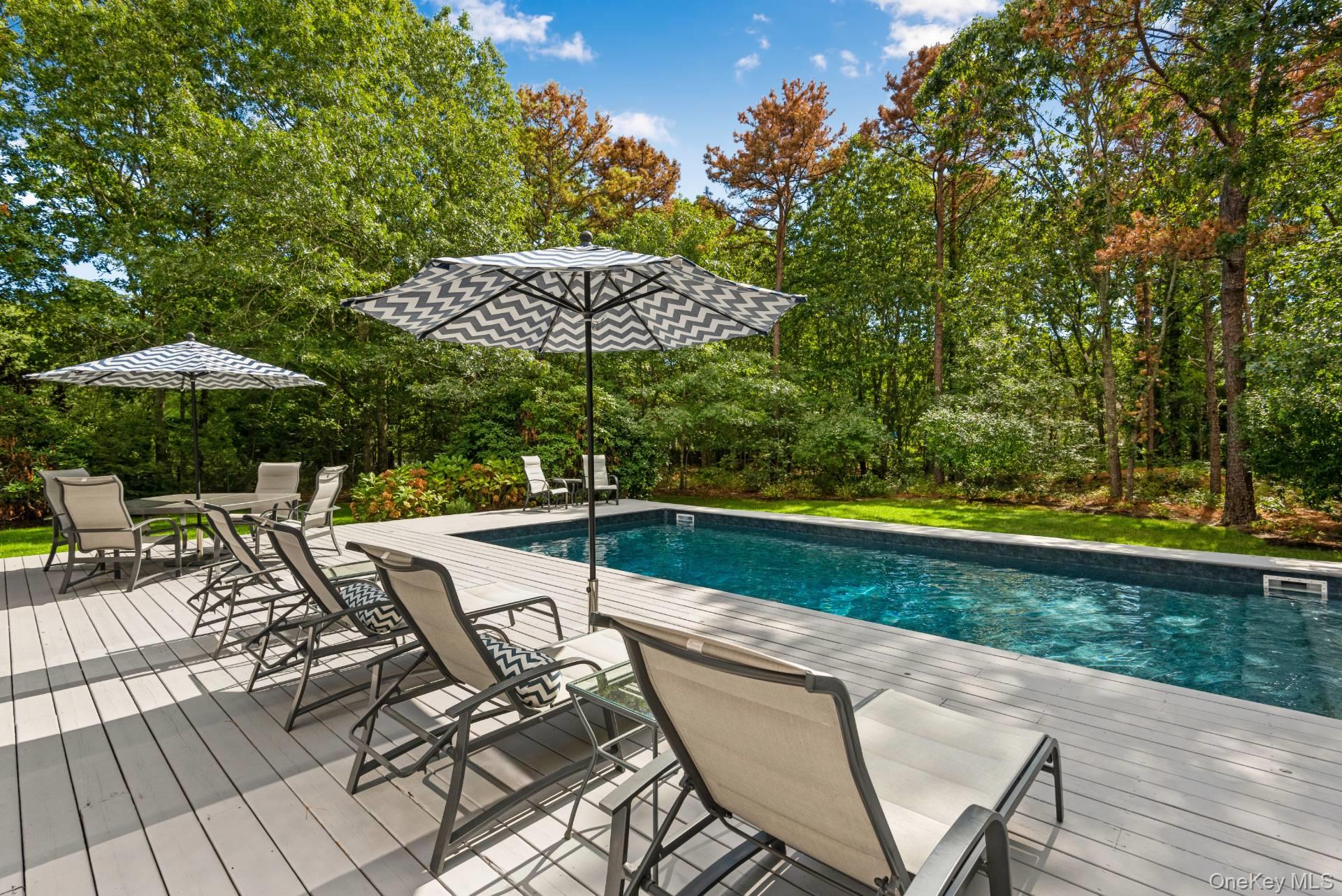 1 Deer Path, Quogue, NY 11959