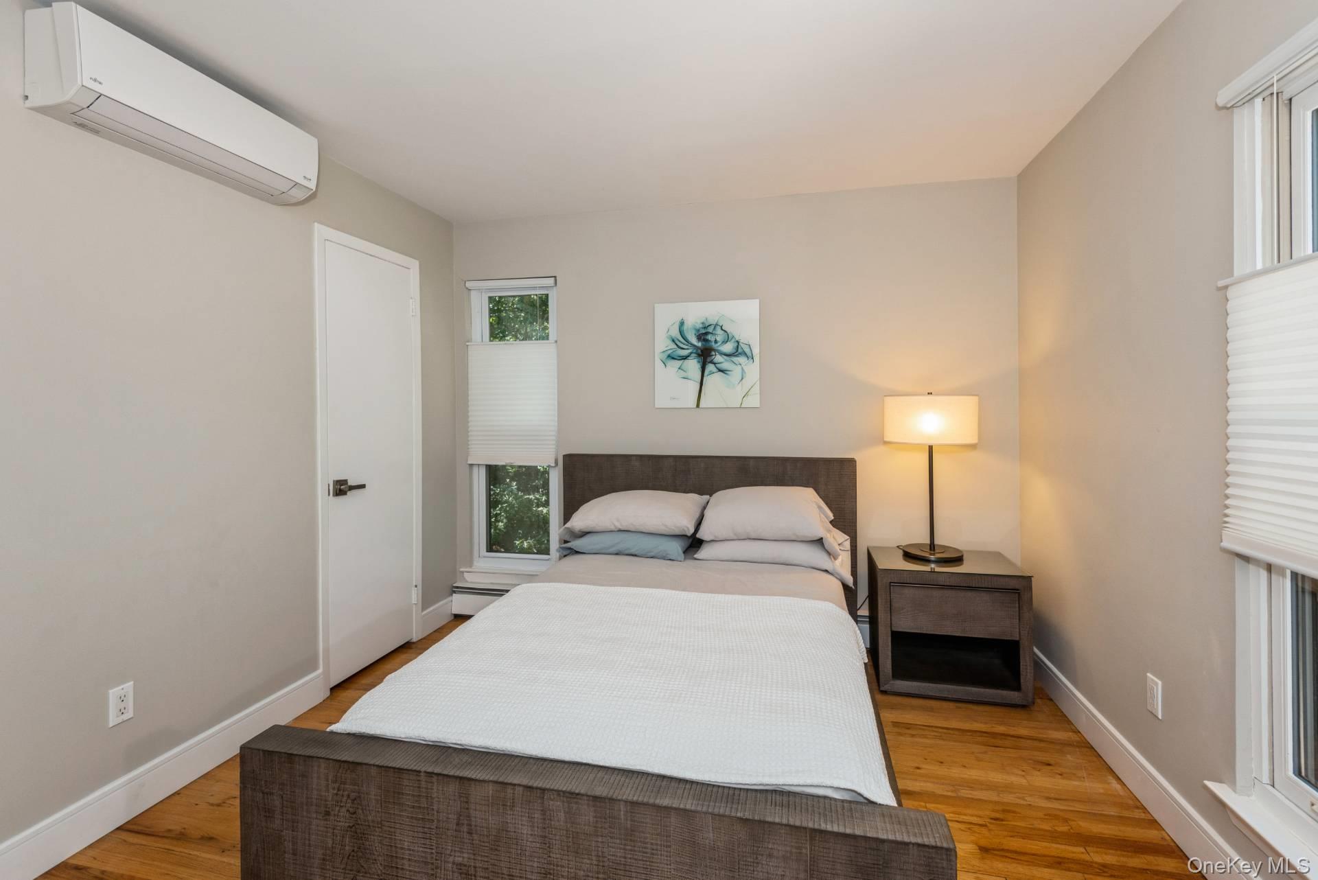 1 Deer Path, Quogue, NY 11959