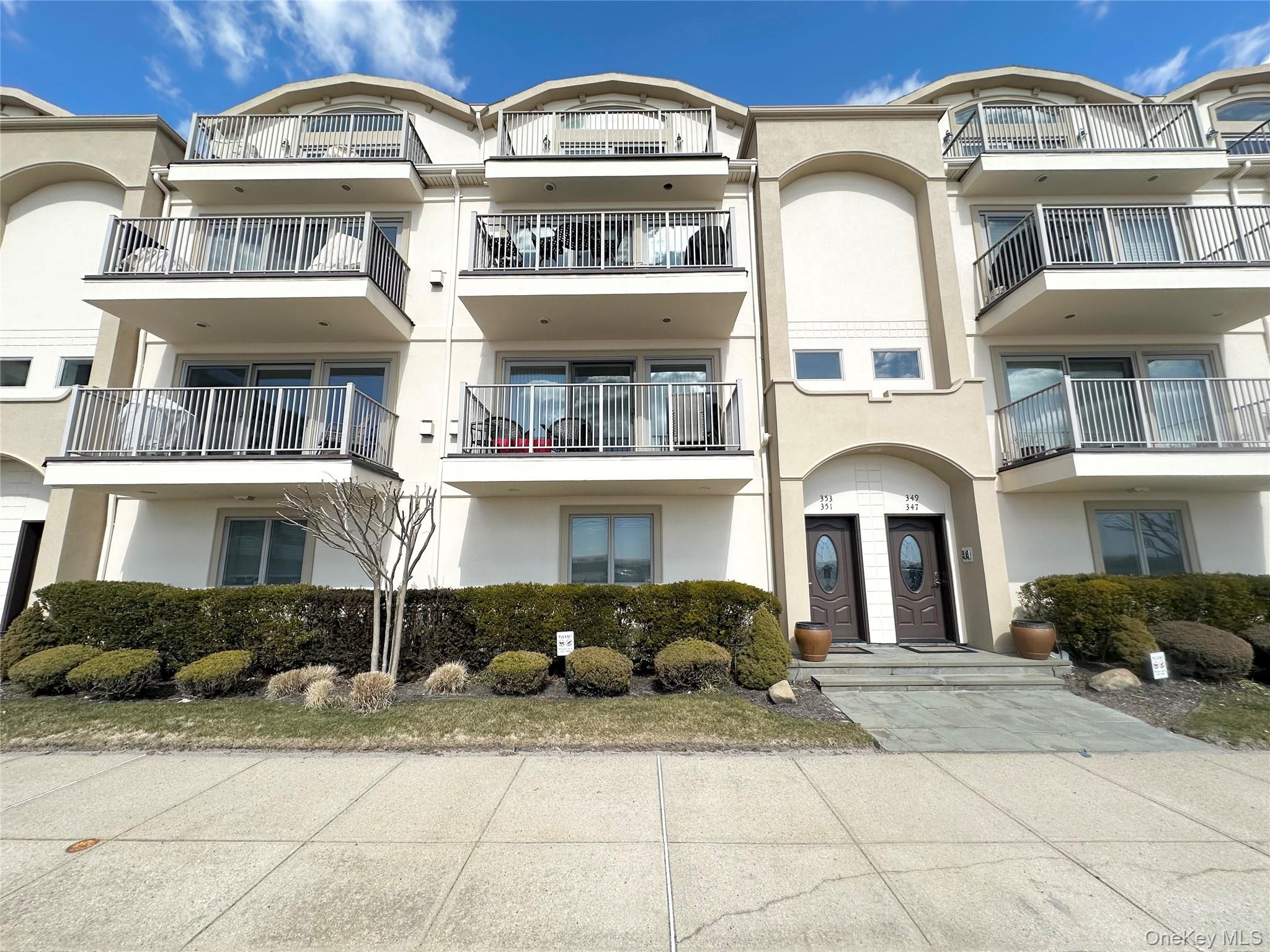 353 W Broadway, Long Beach, NY 11561