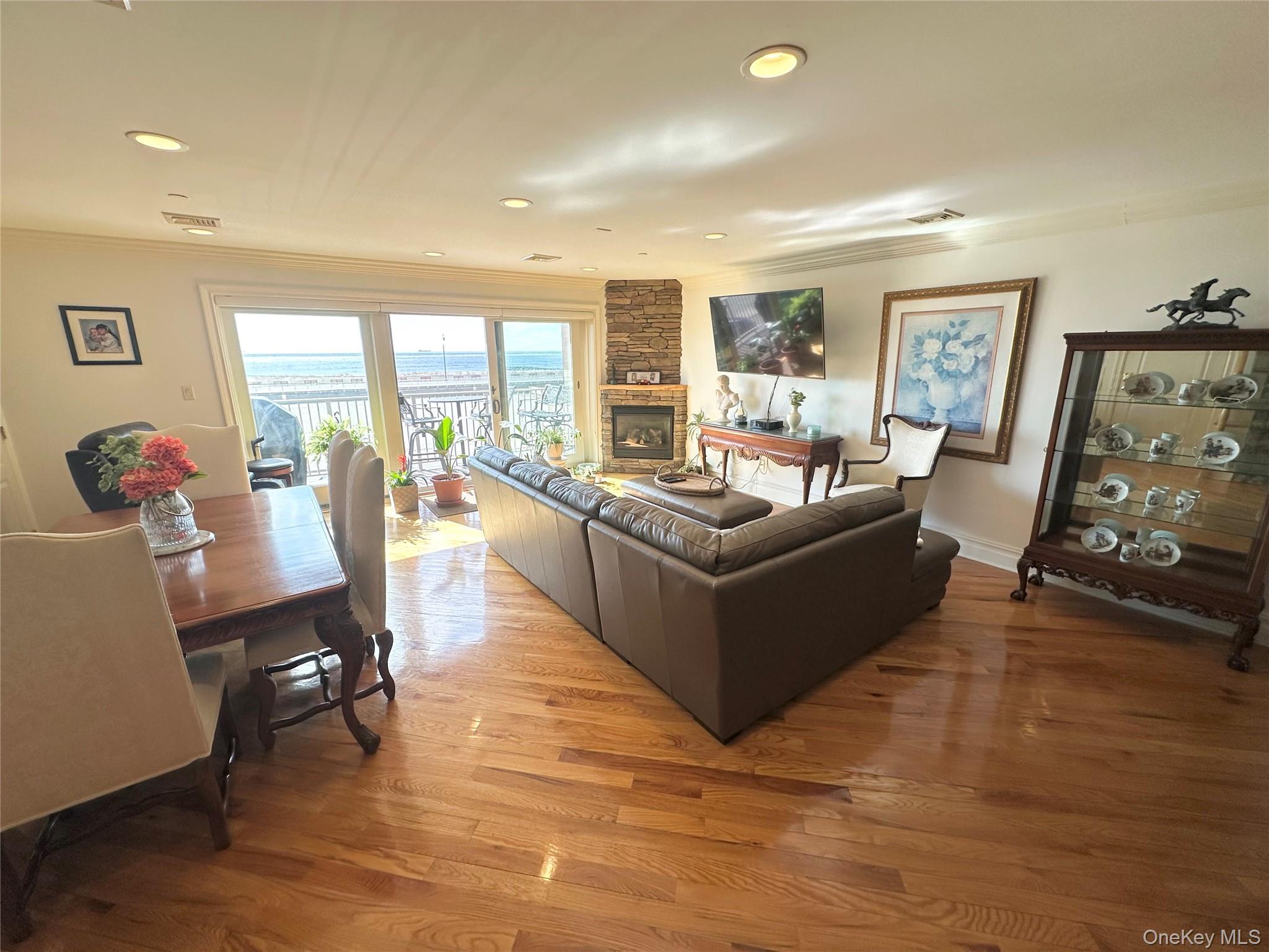 353 W Broadway, Long Beach, NY 11561