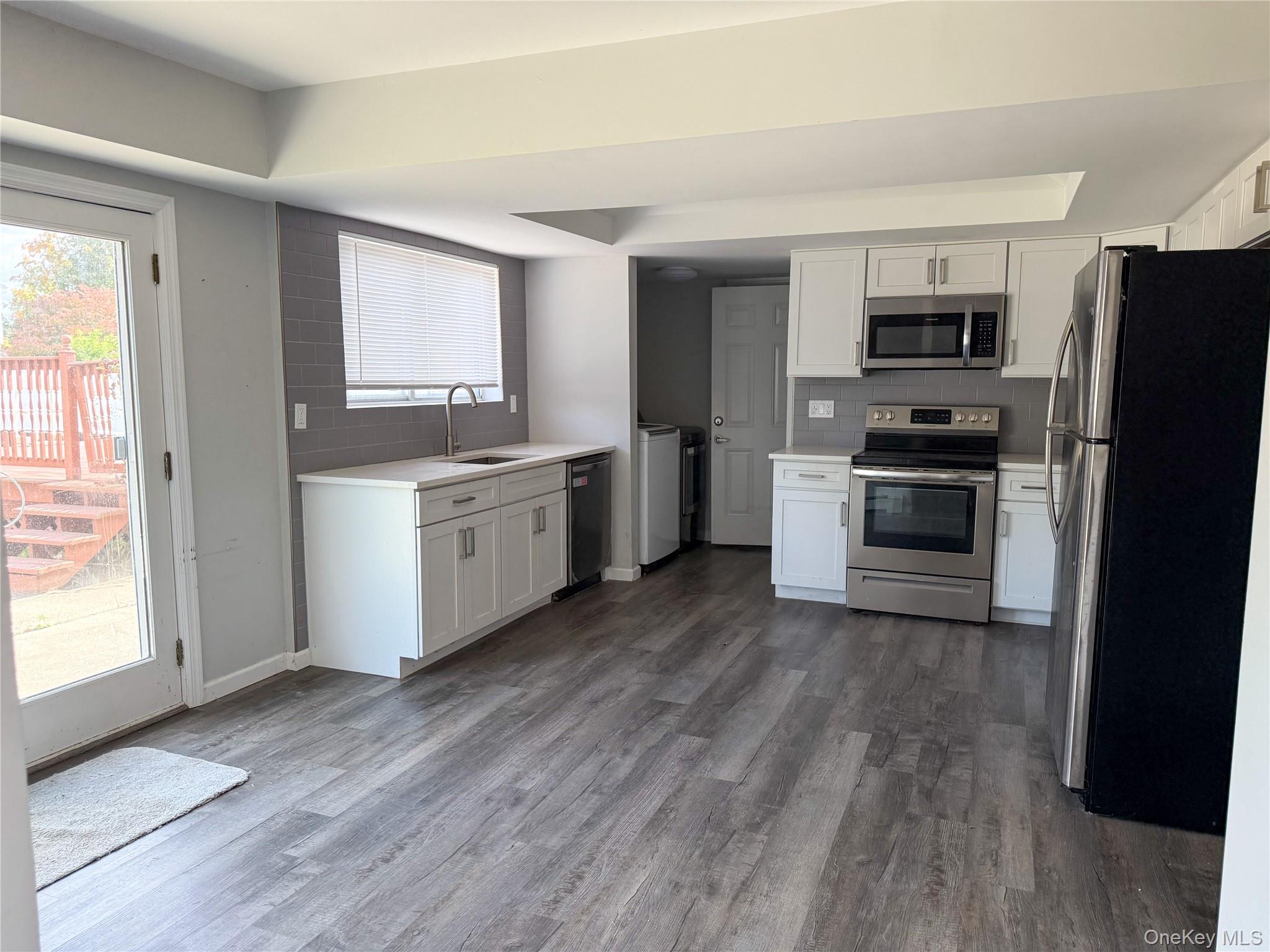 130 Tarpon Avenue, Medford, NY 11763