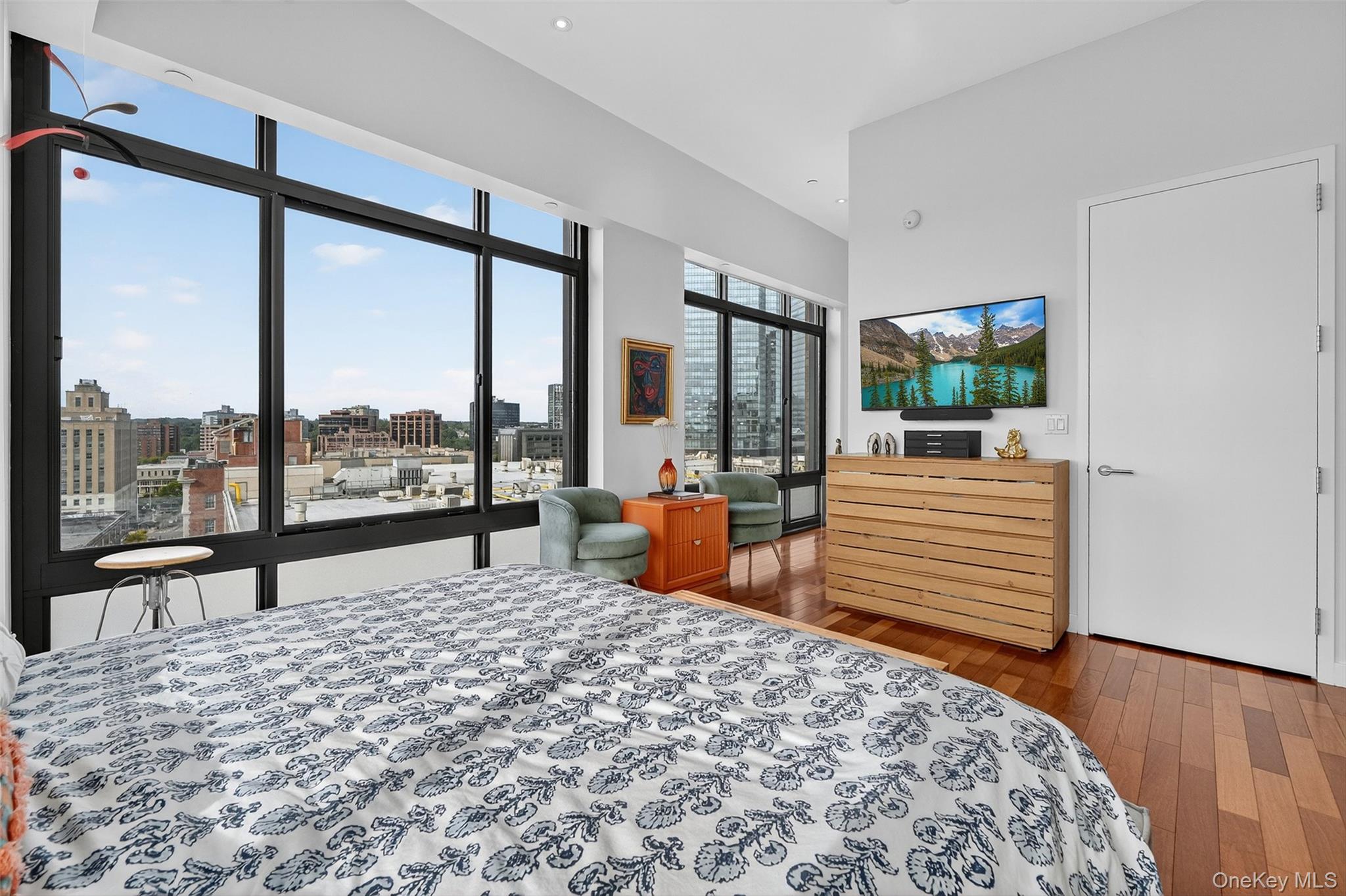 25 City Place # PHC, White Plains, NY 10601