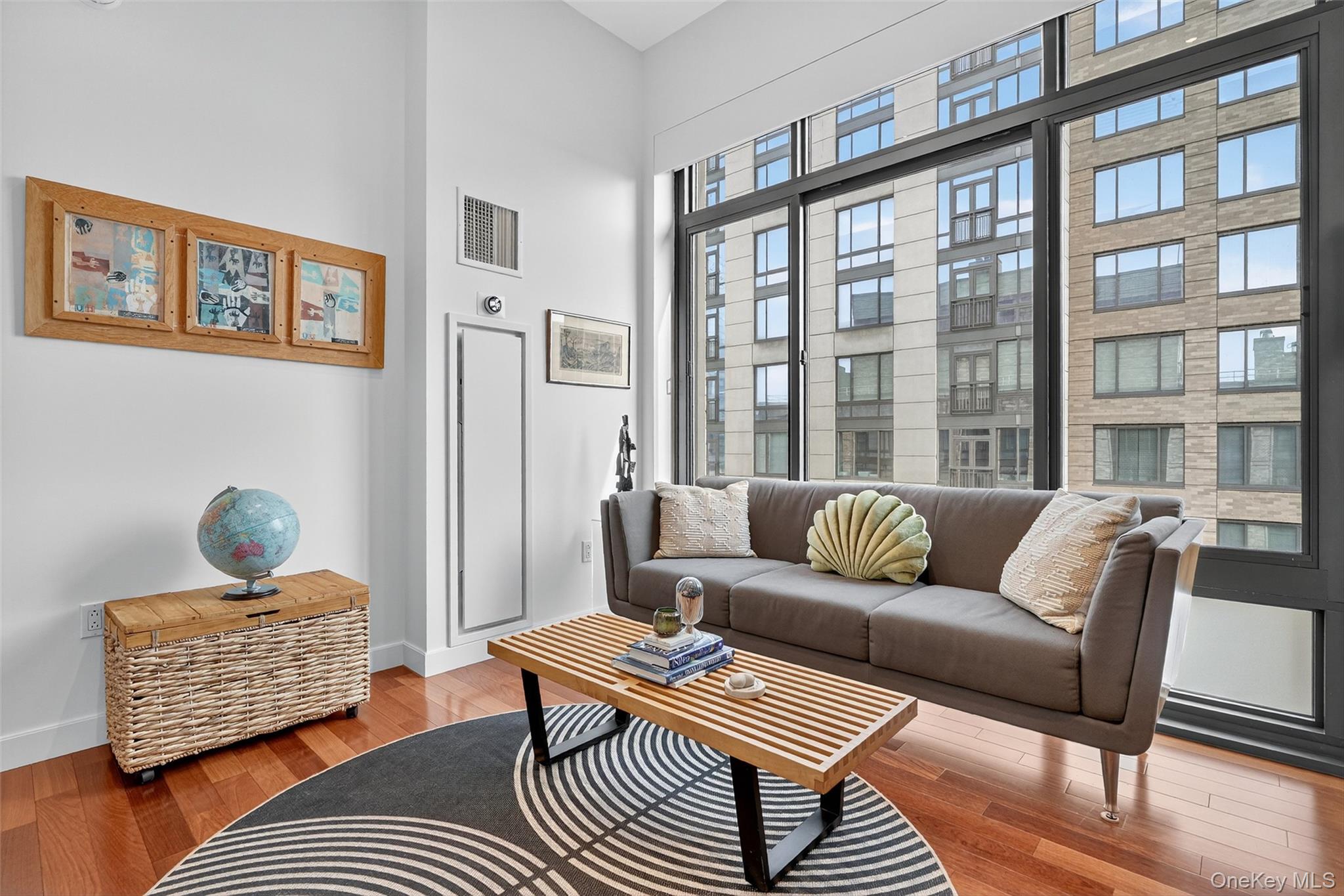 25 City Place # PHC, White Plains, NY 10601