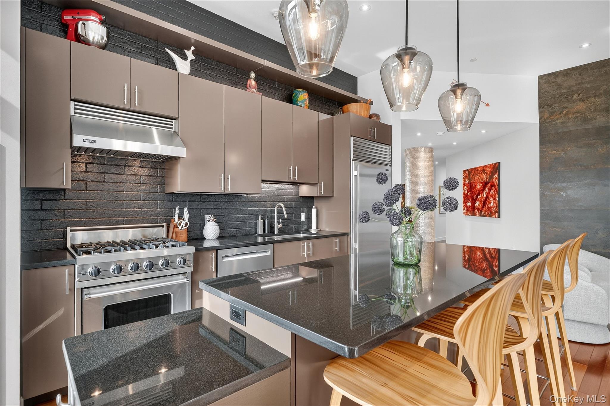 25 City Place # PHC, White Plains, NY 10601